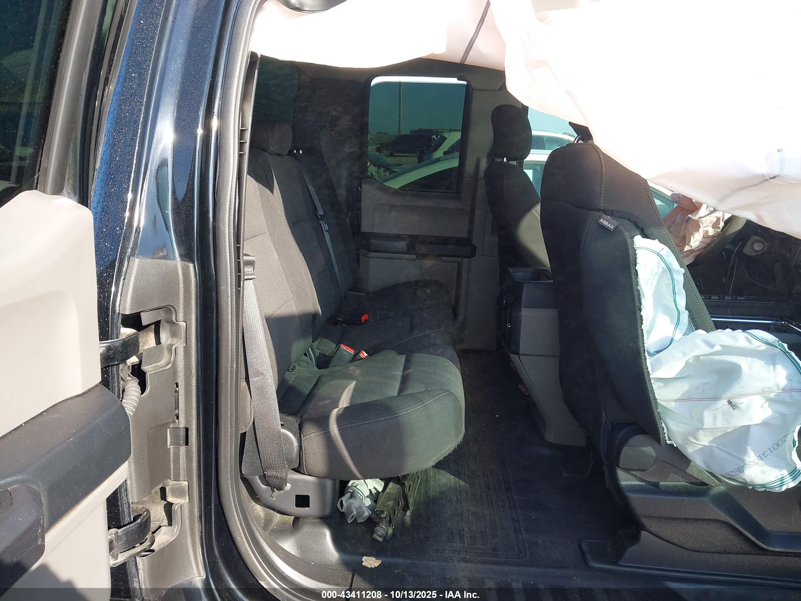 FORD F-150 image 8