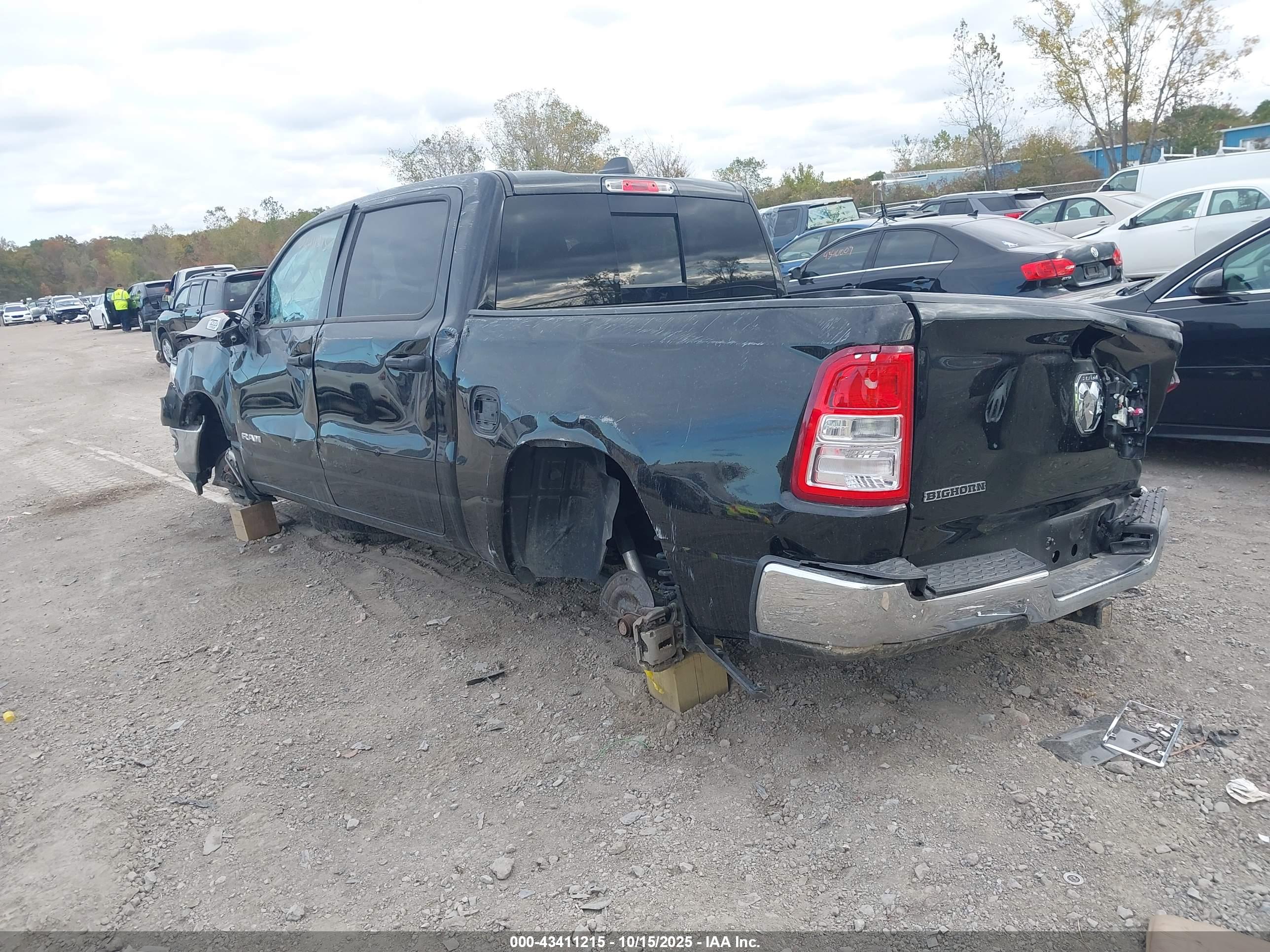 RAM 1500 image 3