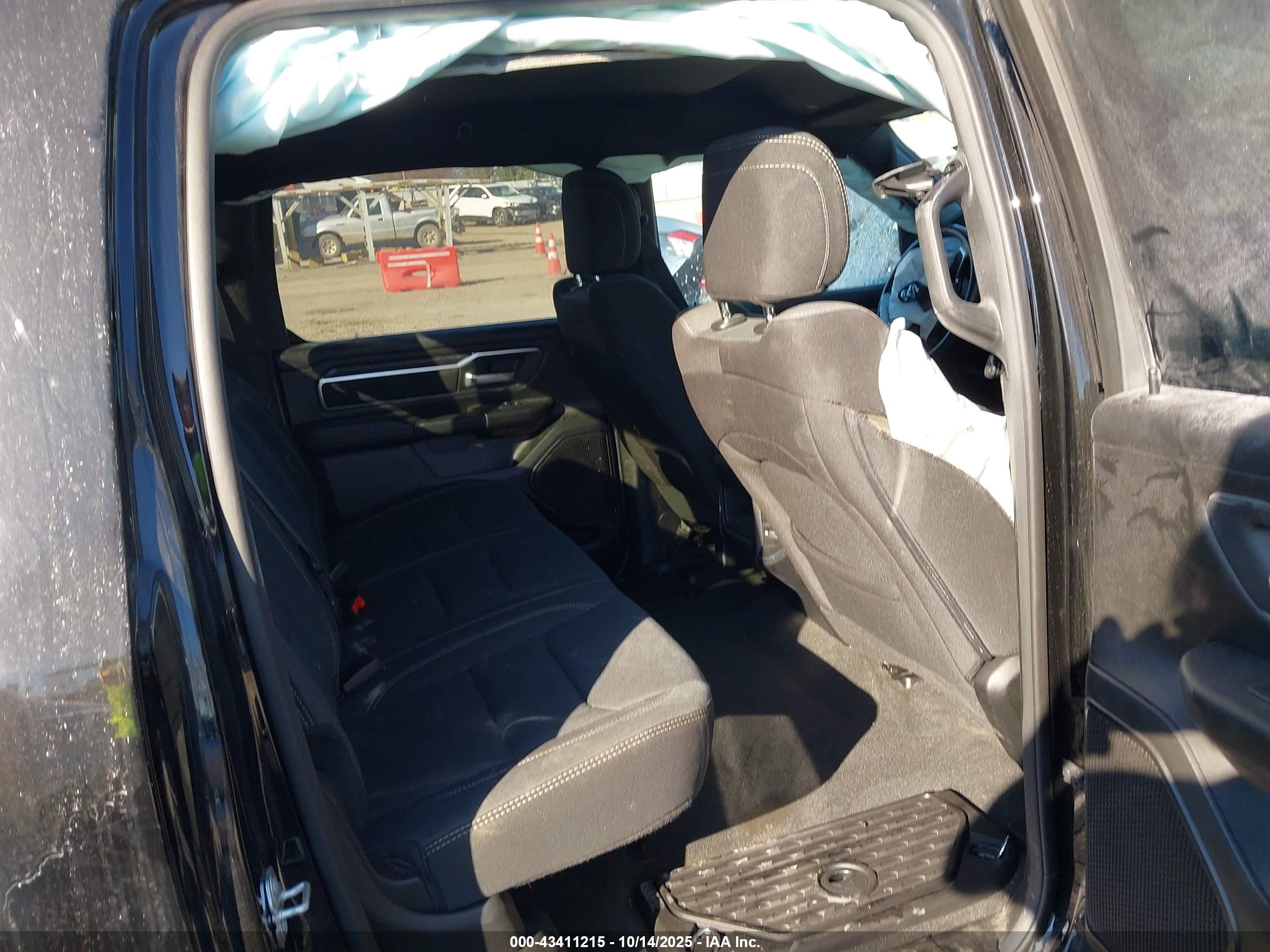 RAM 1500 image 8