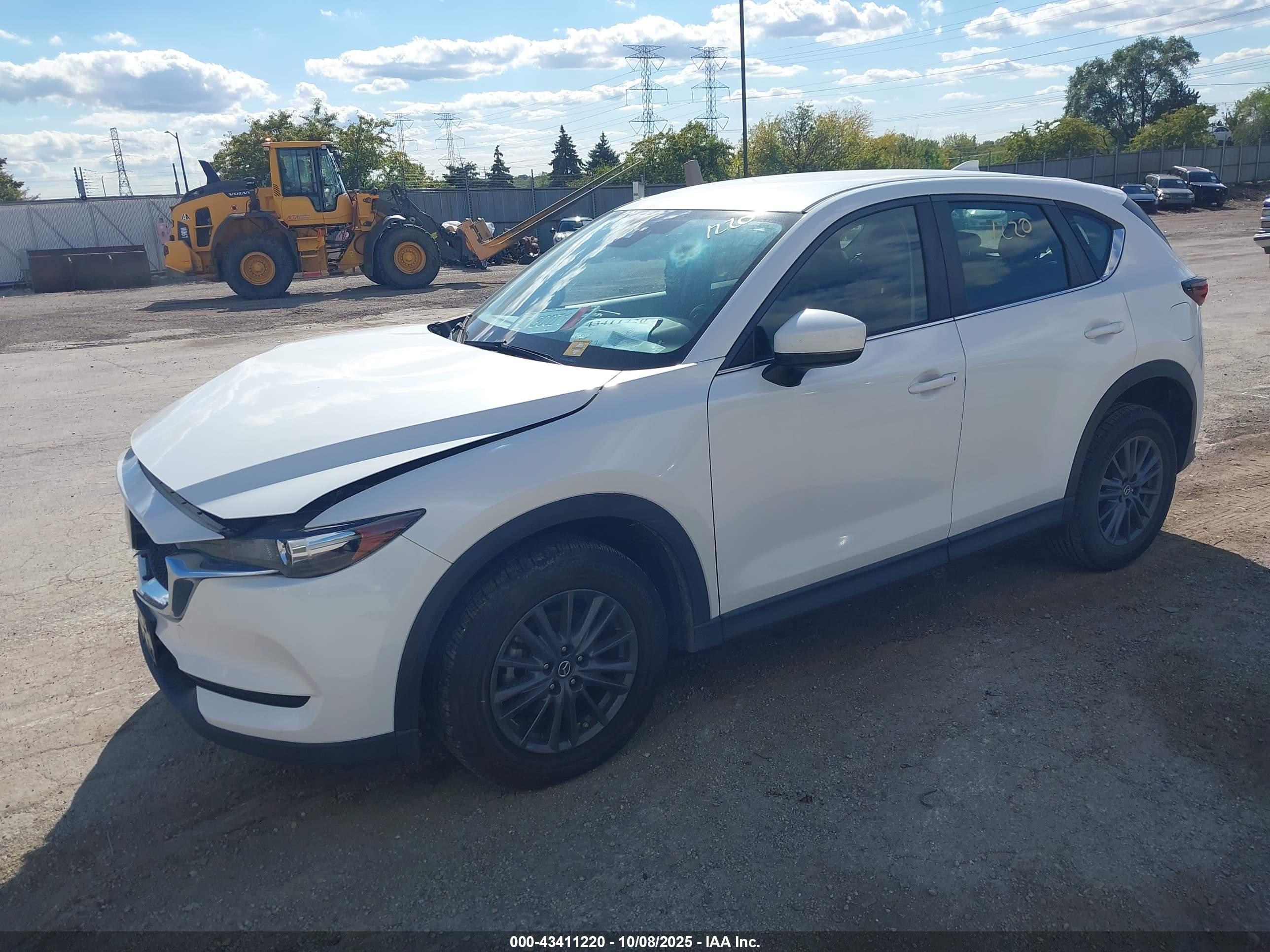 MAZDA CX-5 image 2