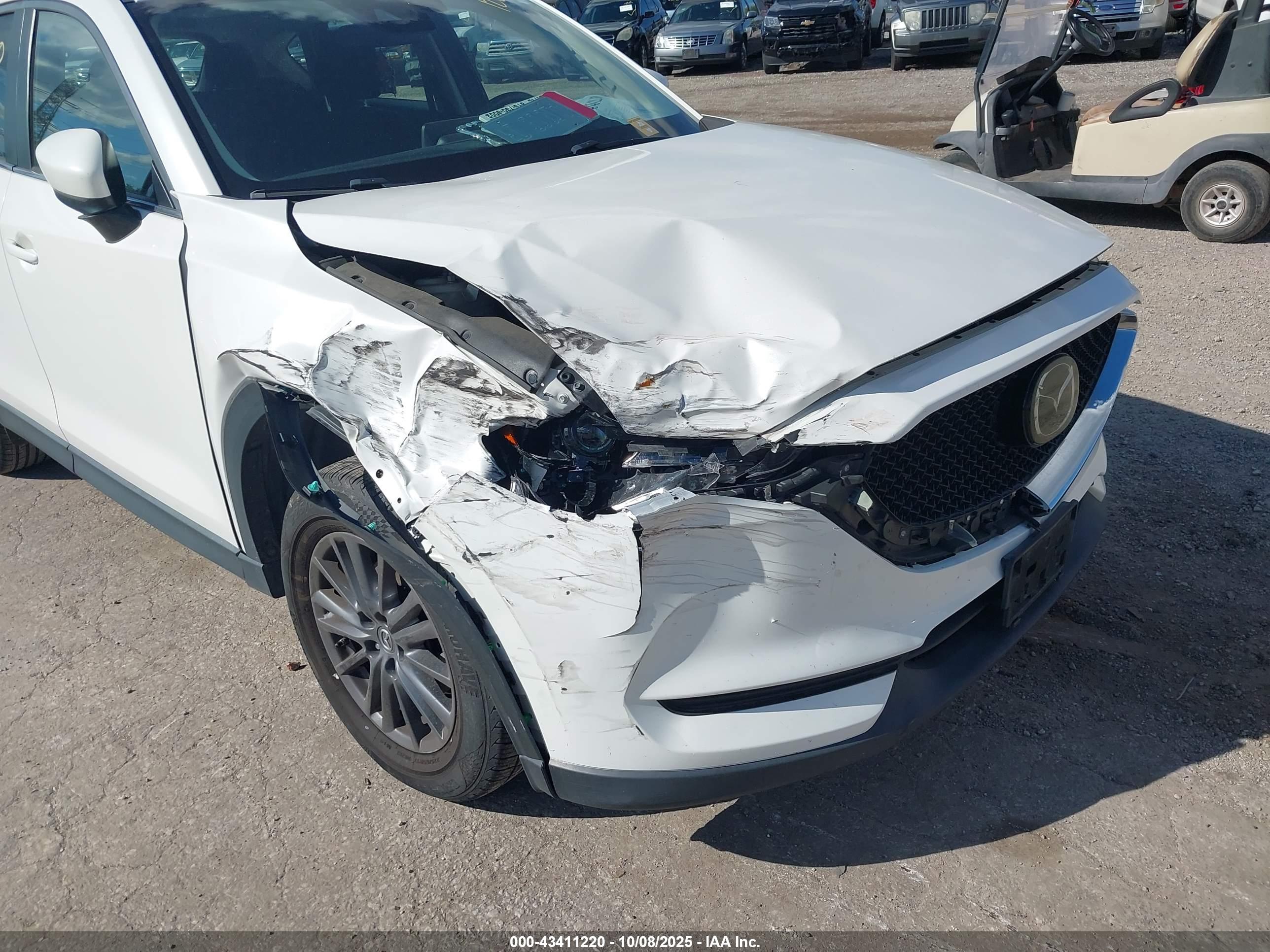 MAZDA CX-5 image 6