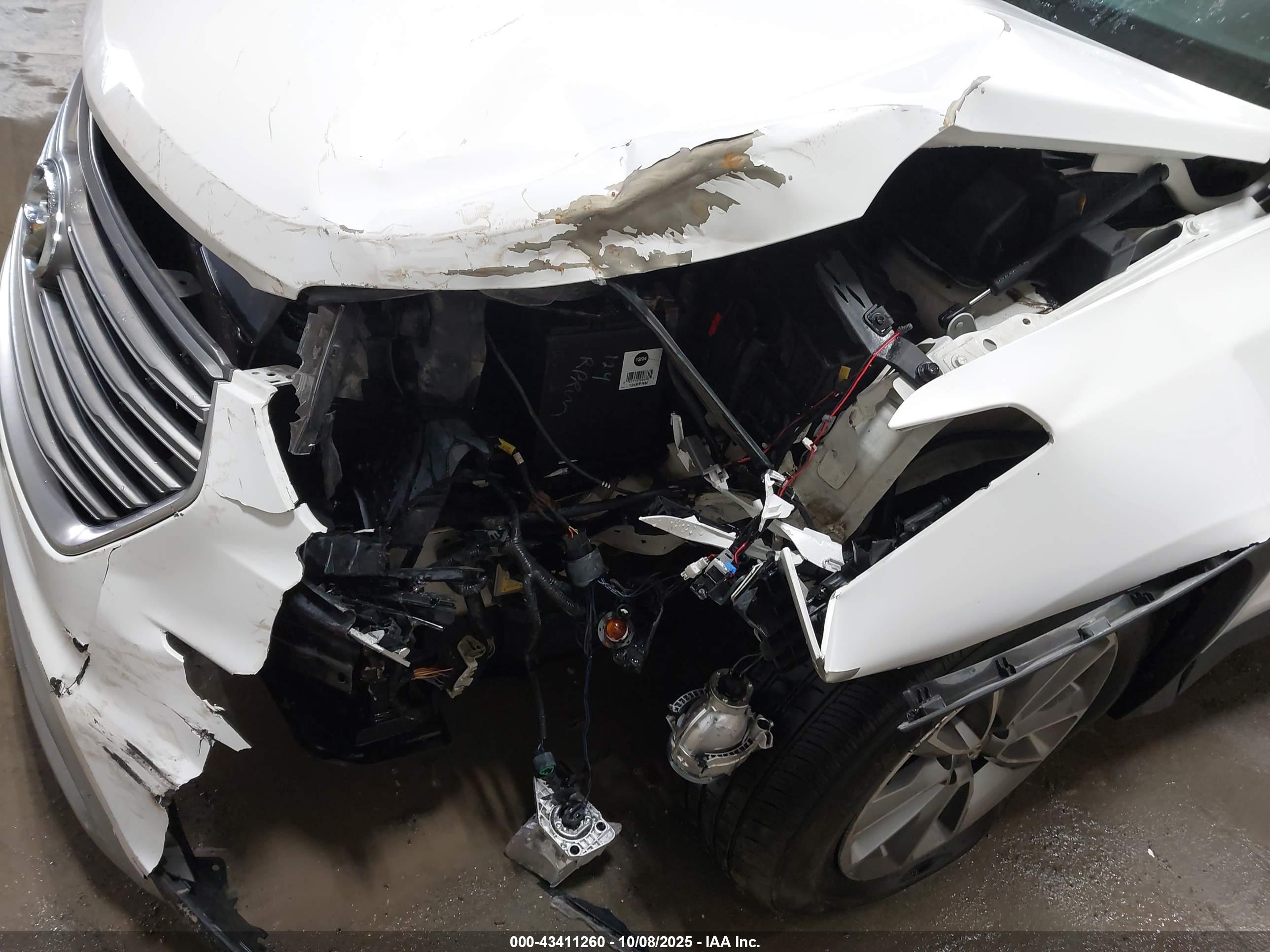 HYUNDAI SANTA image 6