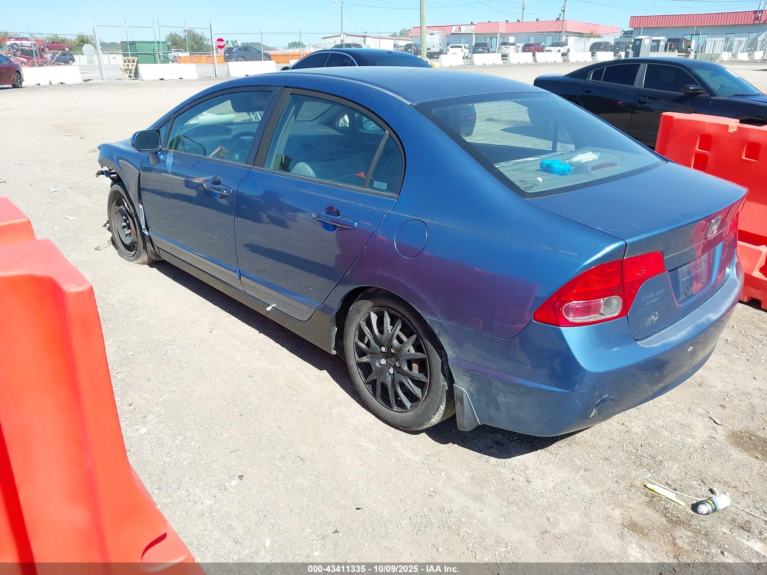 HONDA CIVIC image 3