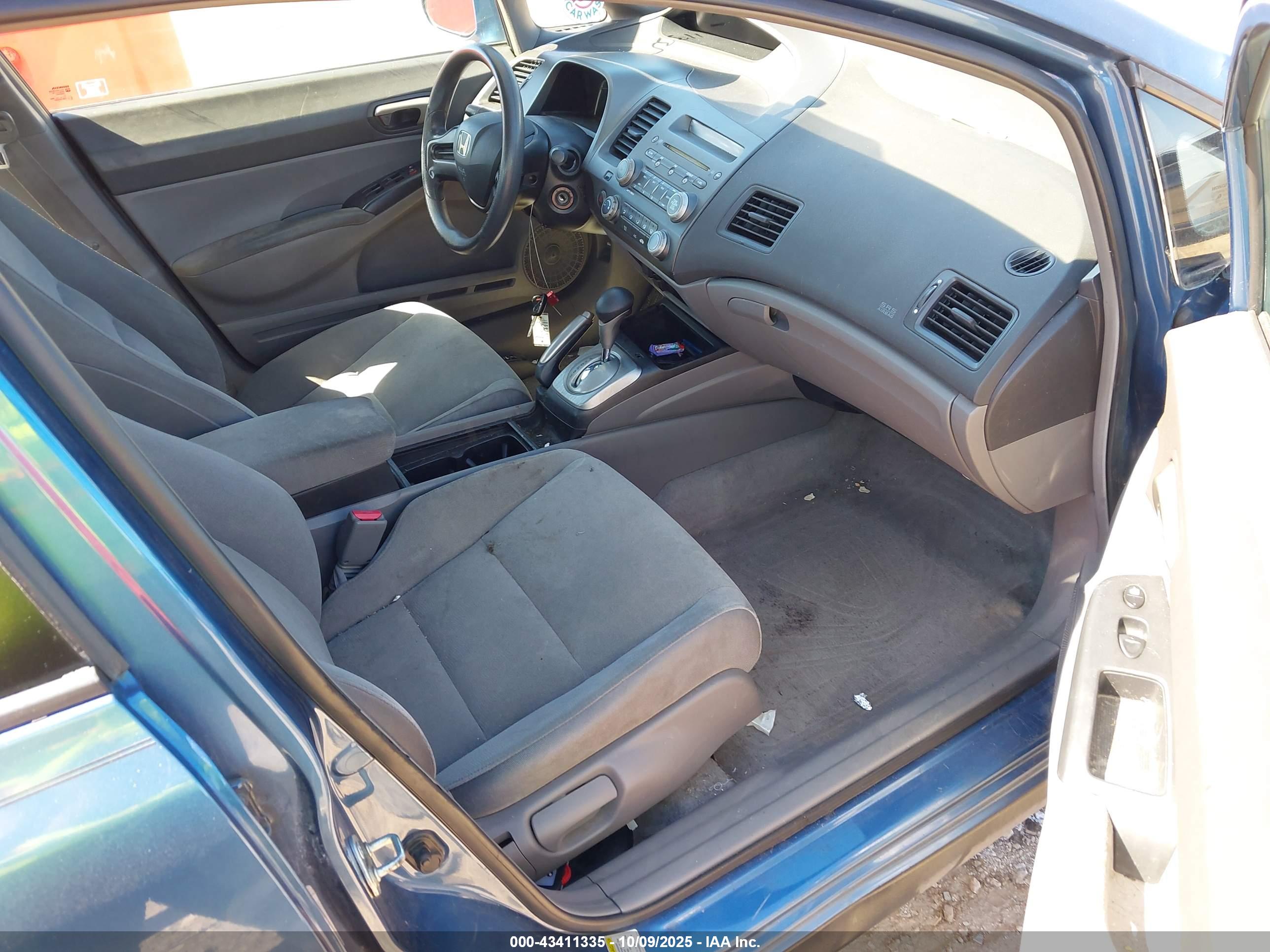 HONDA CIVIC image 5