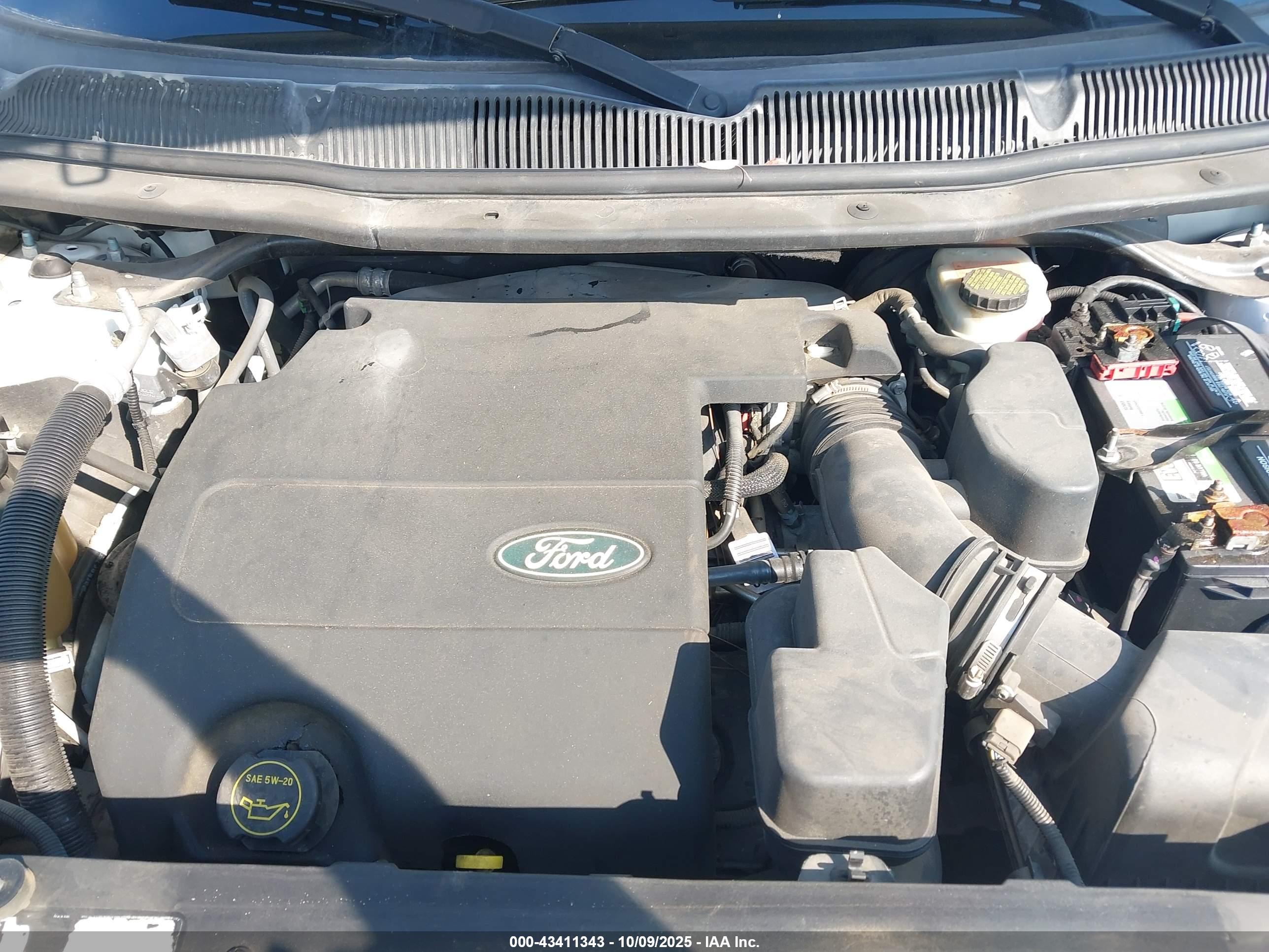 FORD EXPLORER image 10