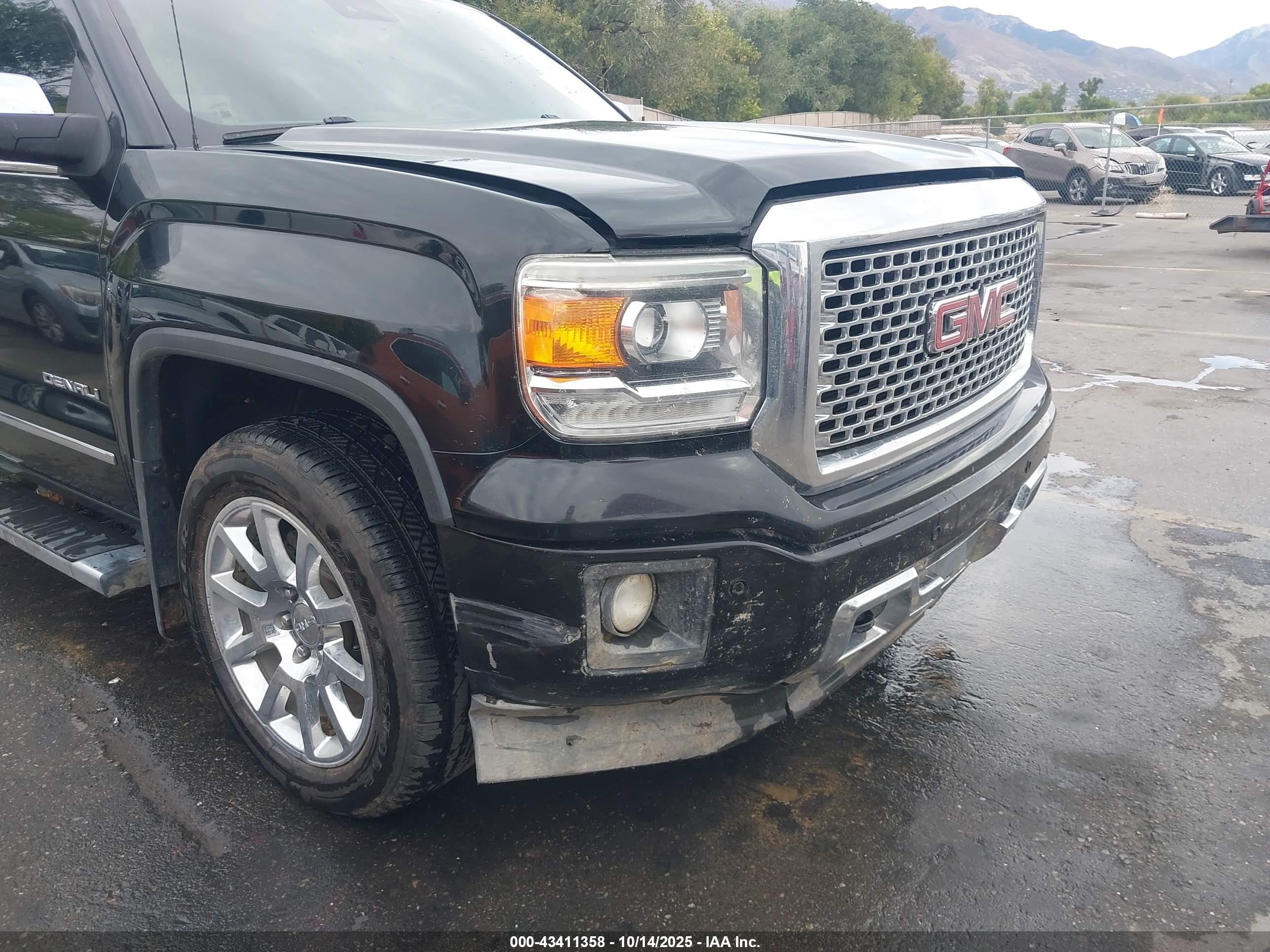 GMC SIERRA image 6