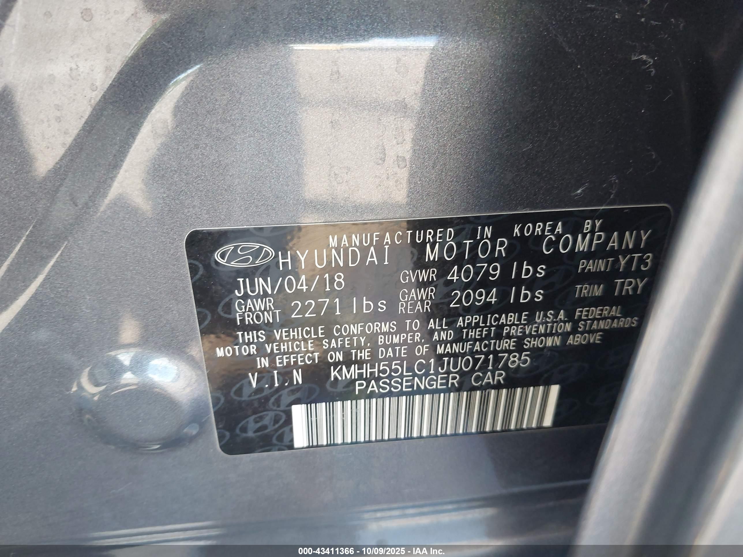 HYUNDAI ELANTRA image 9