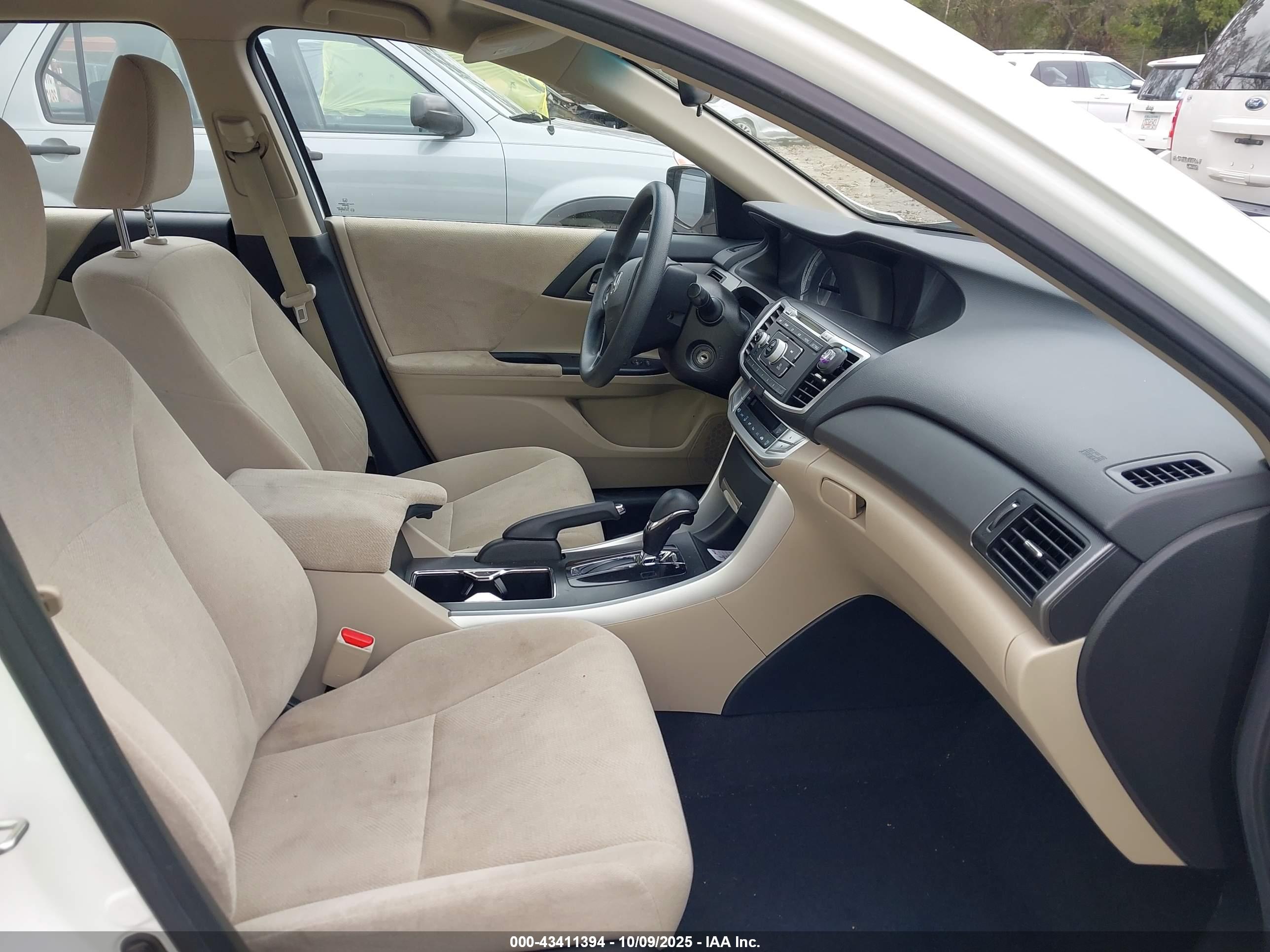 HONDA ACCORD image 5