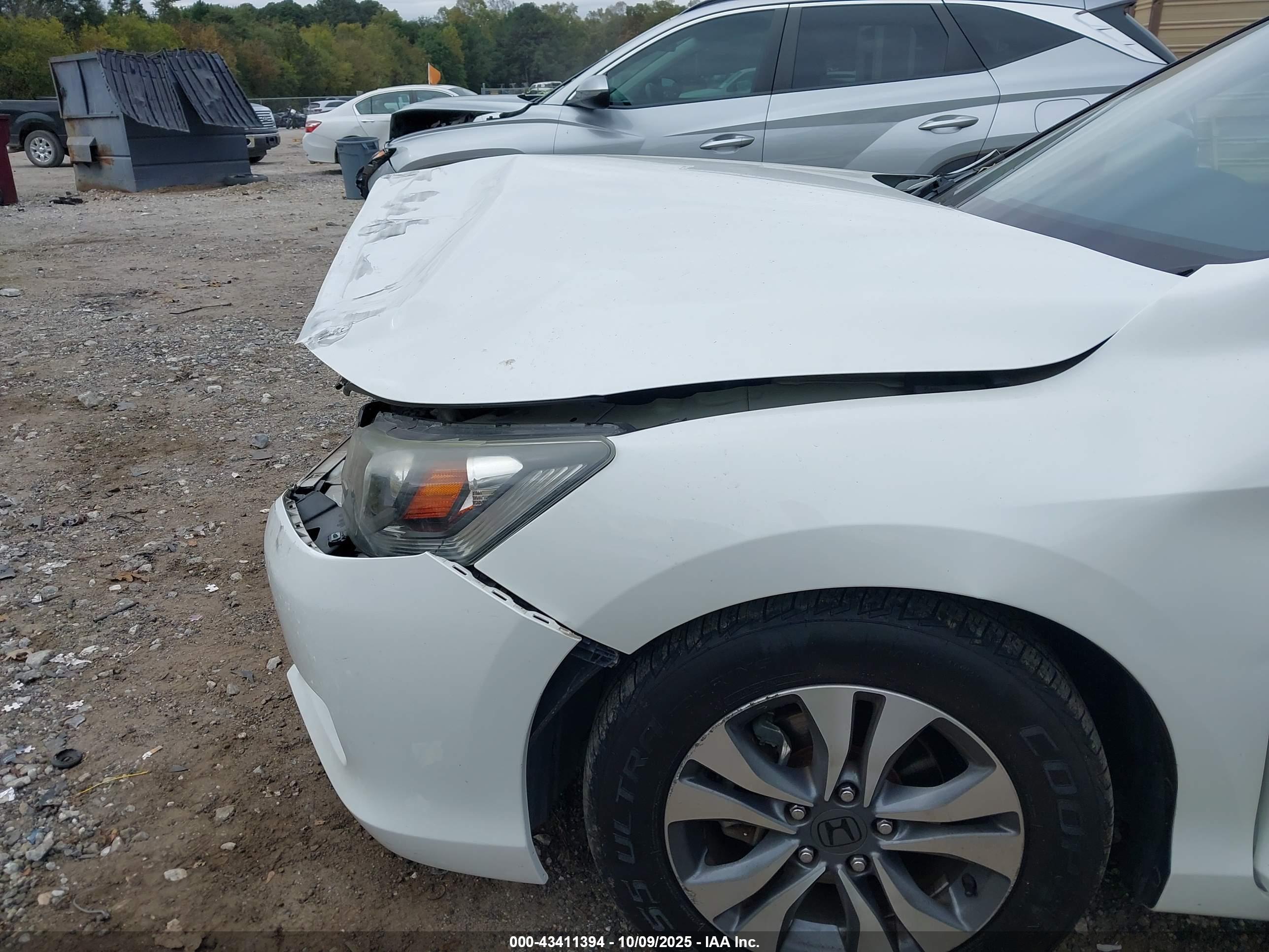 HONDA ACCORD image 6
