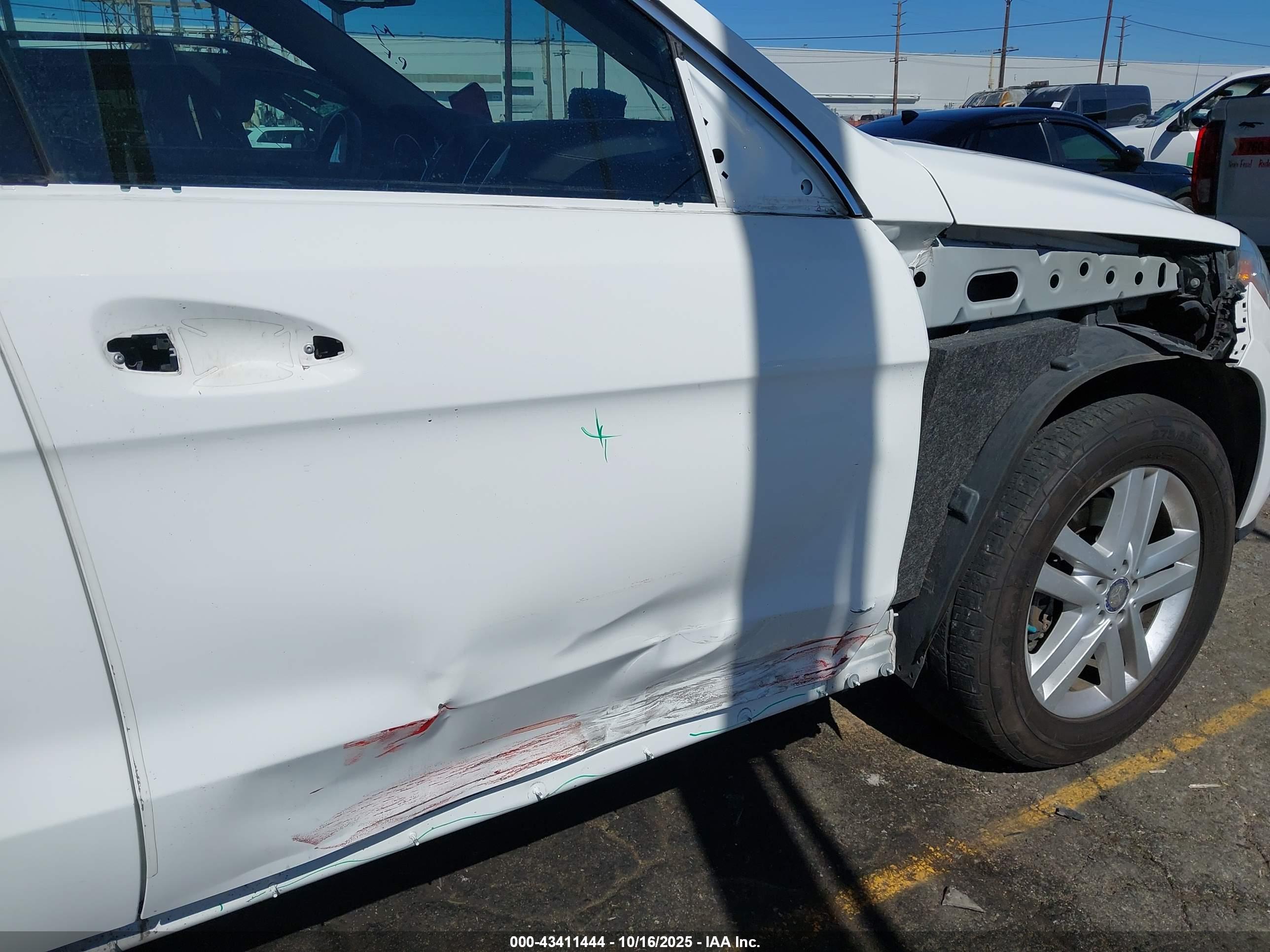 MERCEDES-BENZ GL image 6