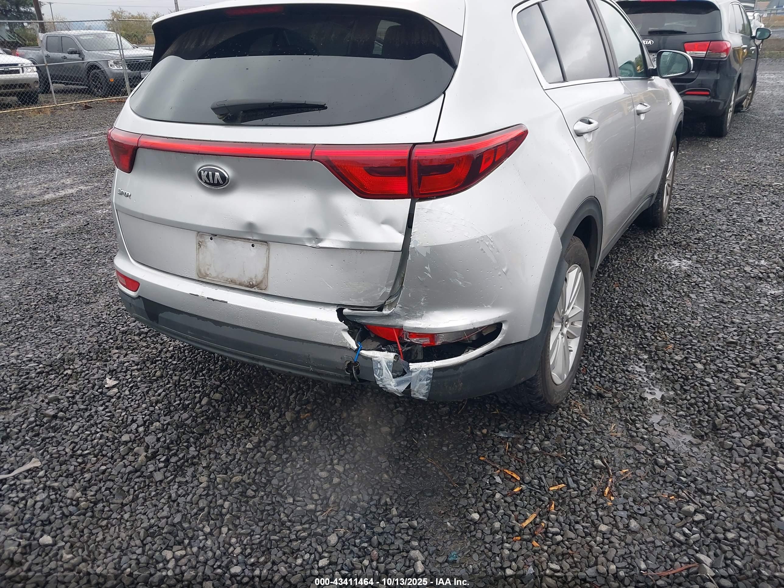 KIA SPORTAGE image 6