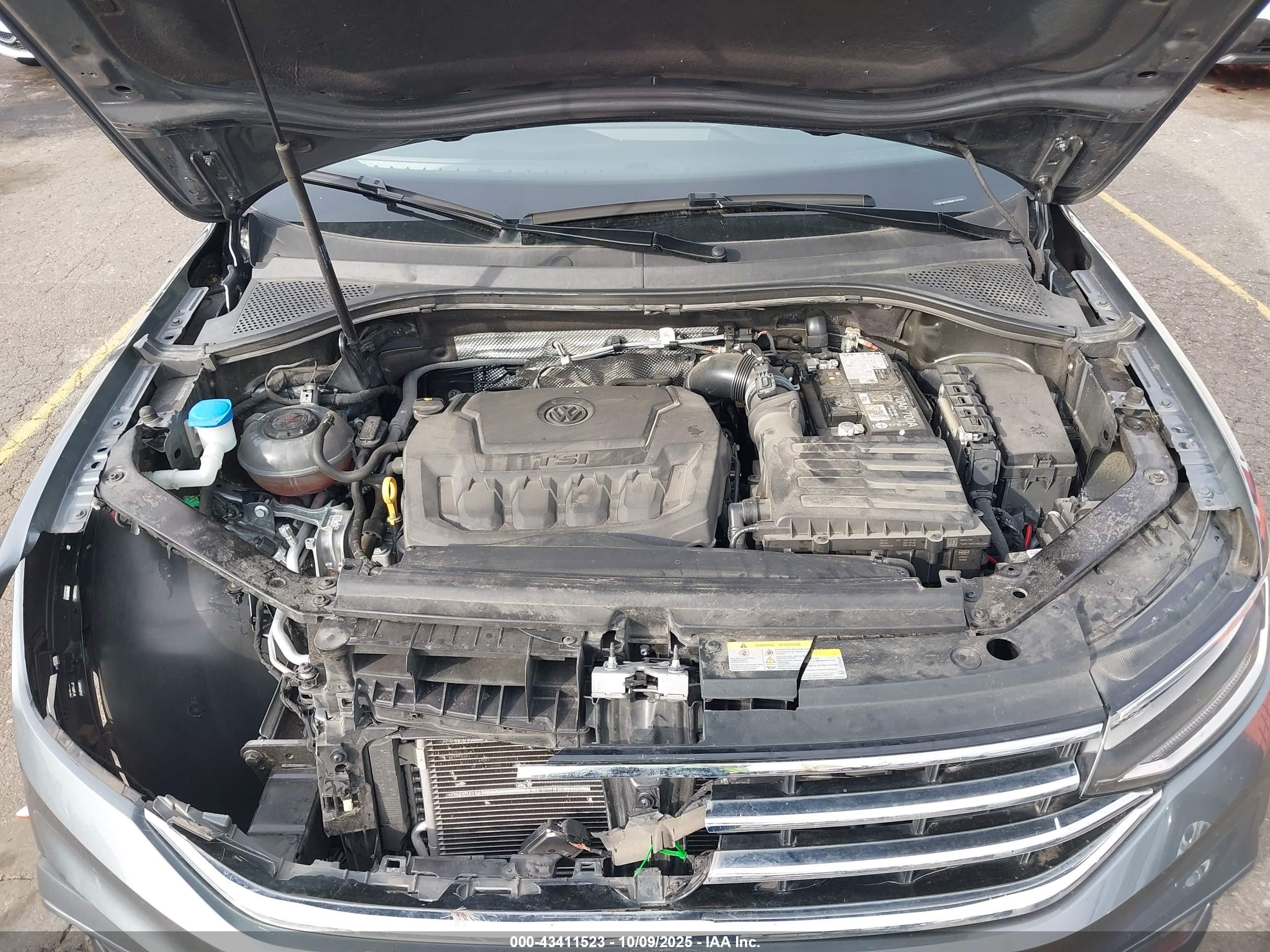 VOLKSWAGEN TIGUAN image 10