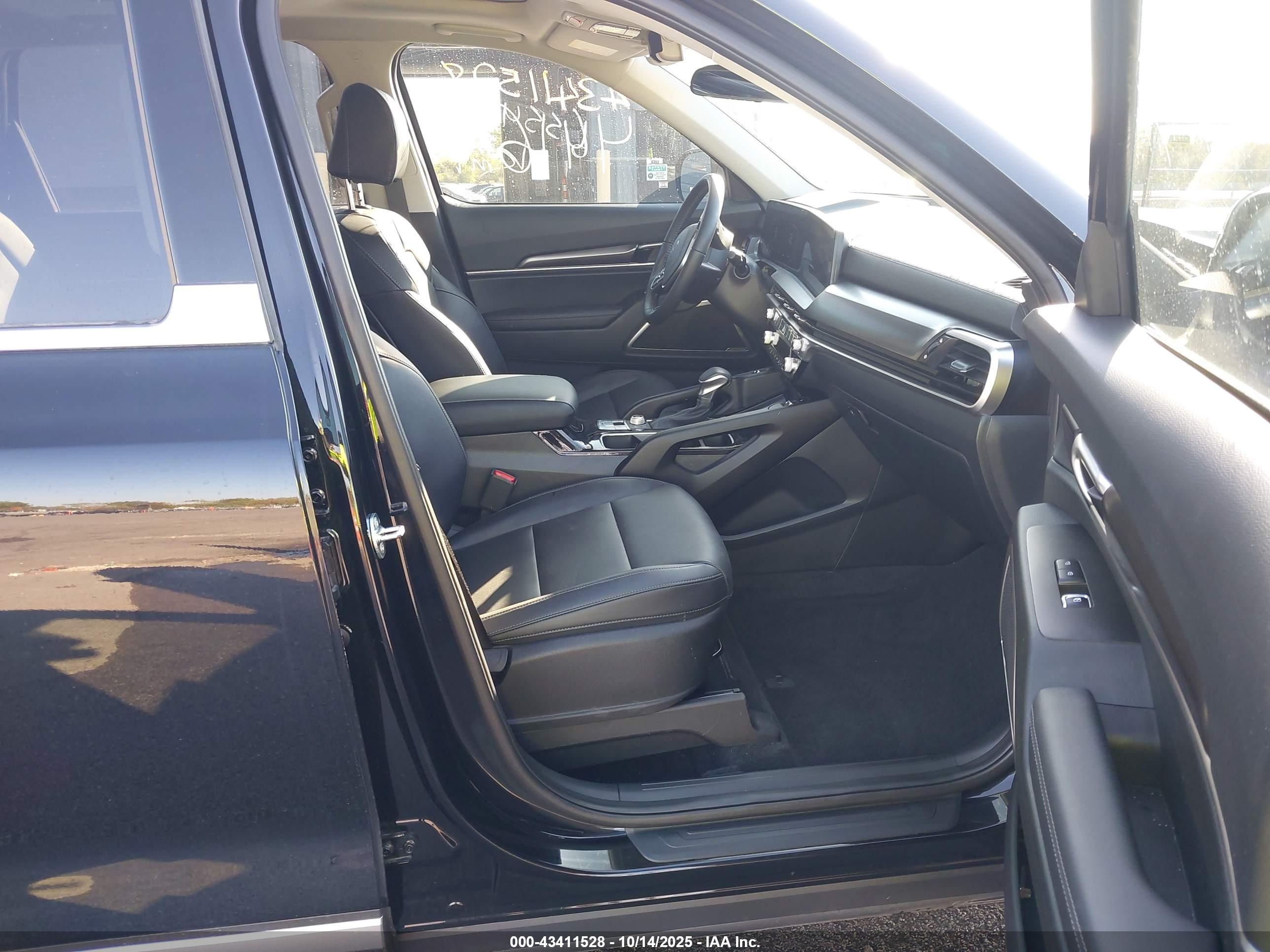 KIA TELLURIDE image 5