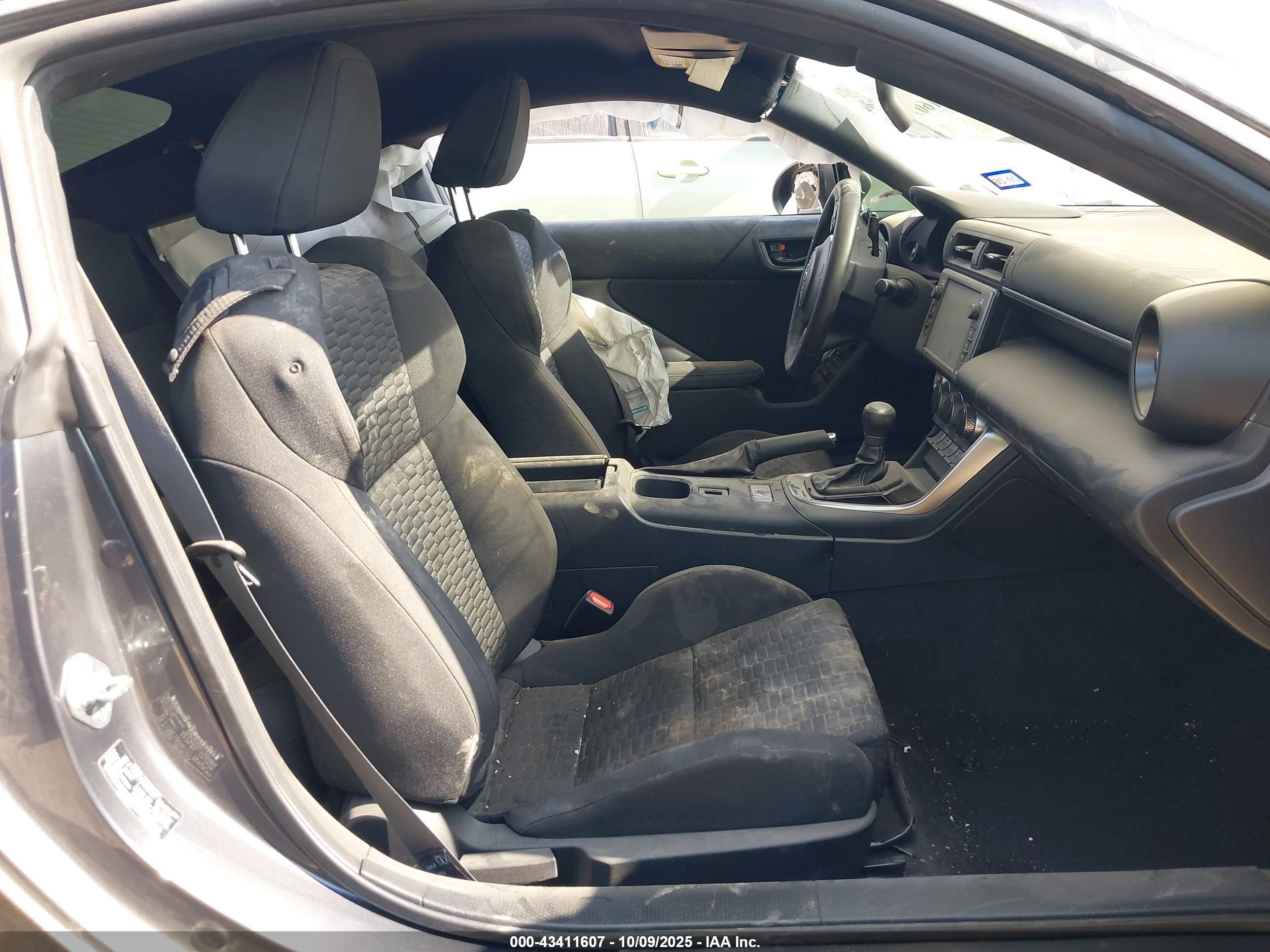 TOYOTA GR86 image 5
