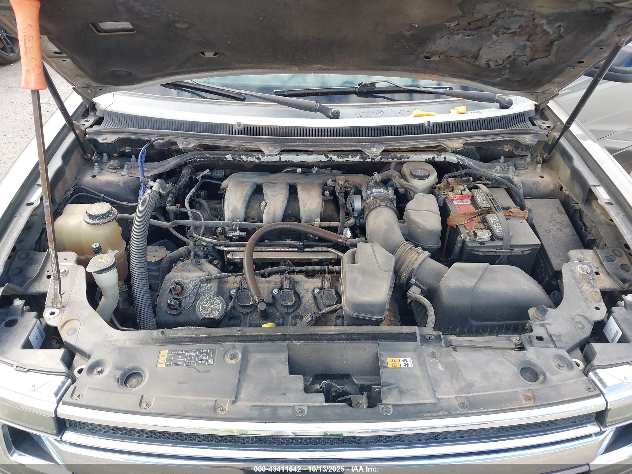 FORD FLEX image 10