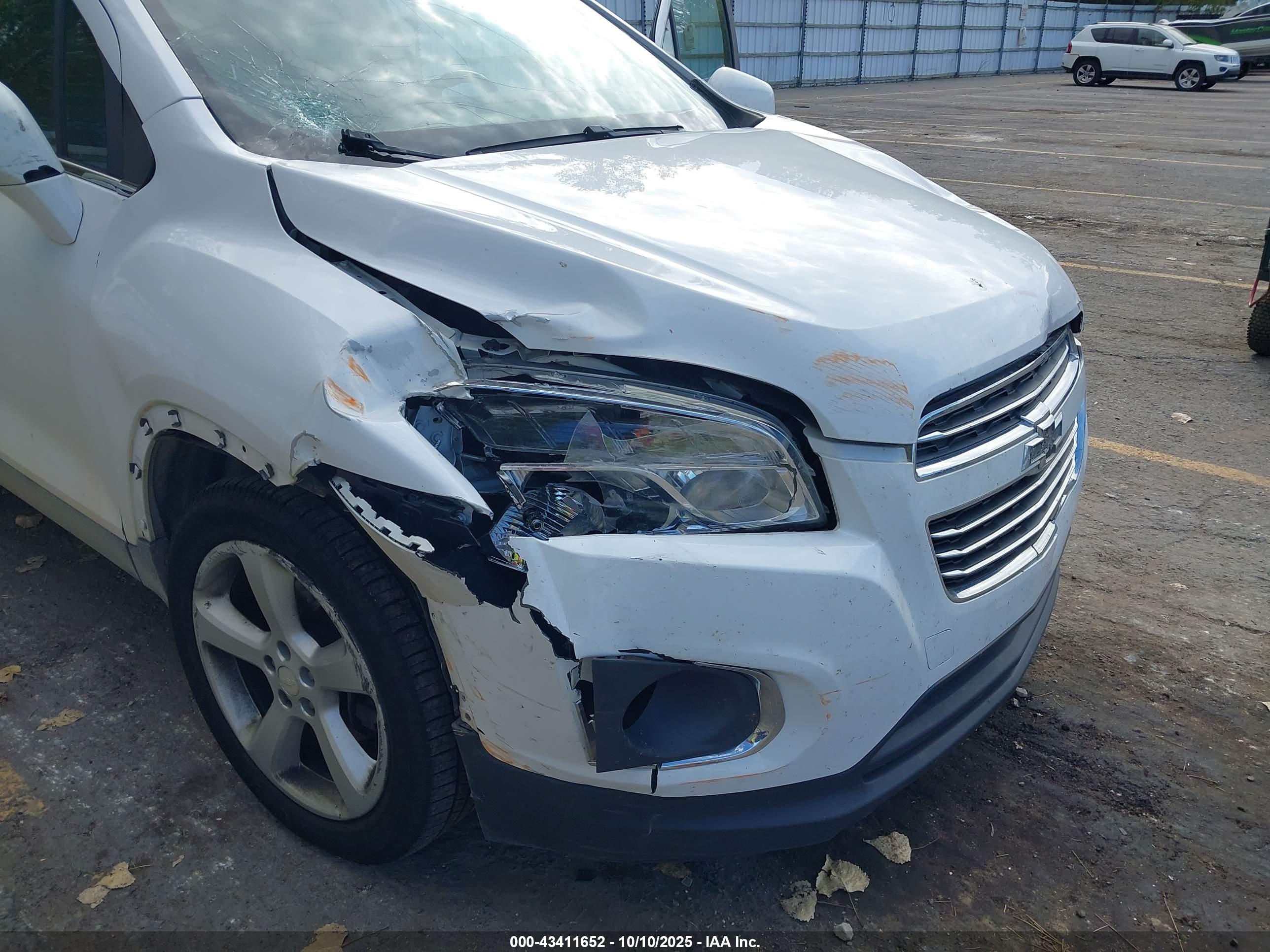 CHEVROLET TRAX image 6