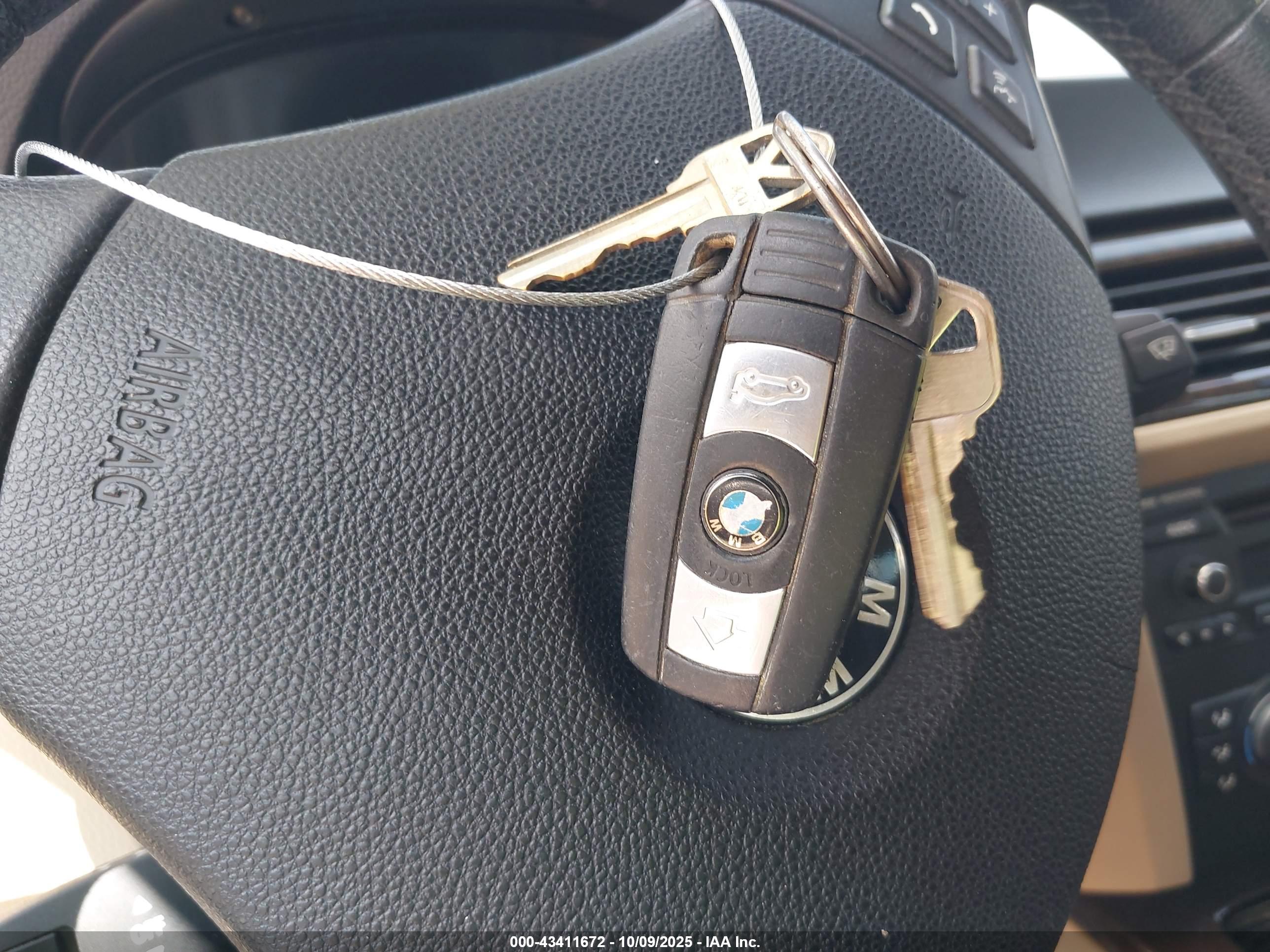 BMW 328I image 11