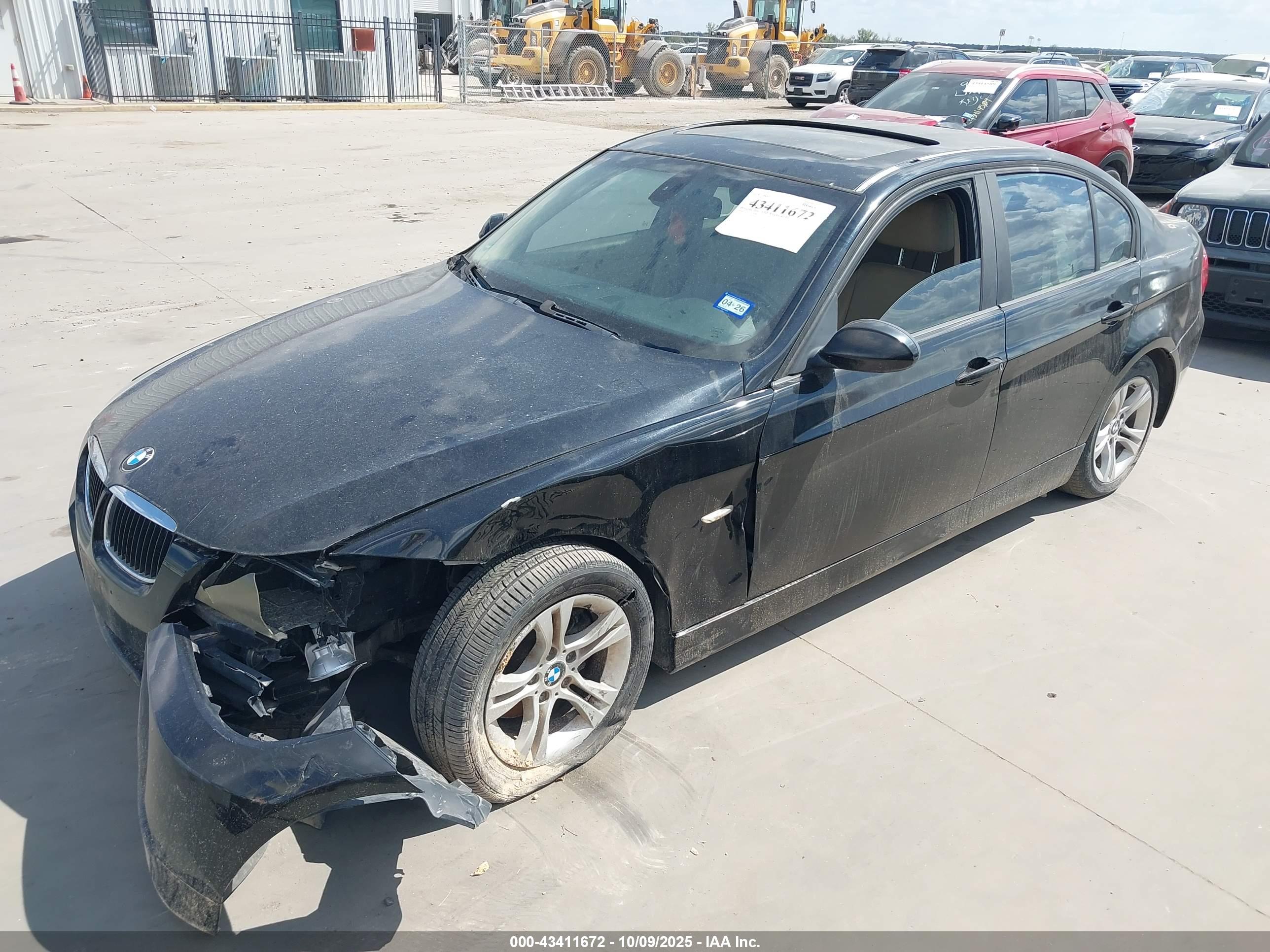 BMW 328I image 2