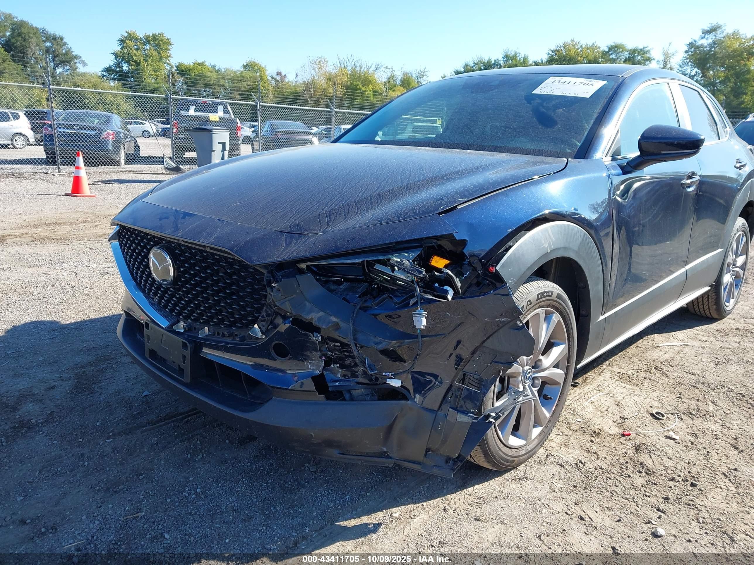 MAZDA CX-30 image 6