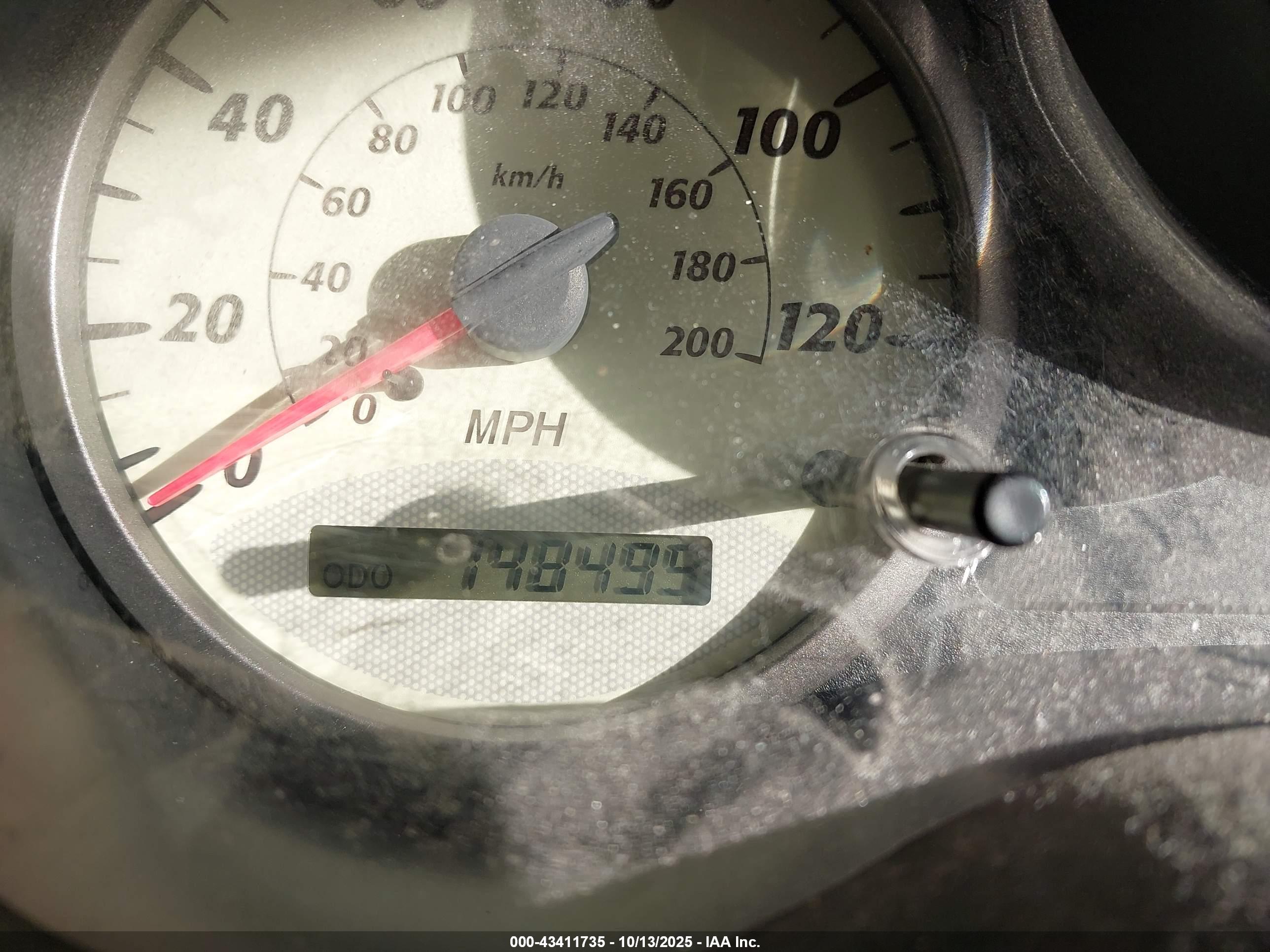 TOYOTA RAV4 image 7
