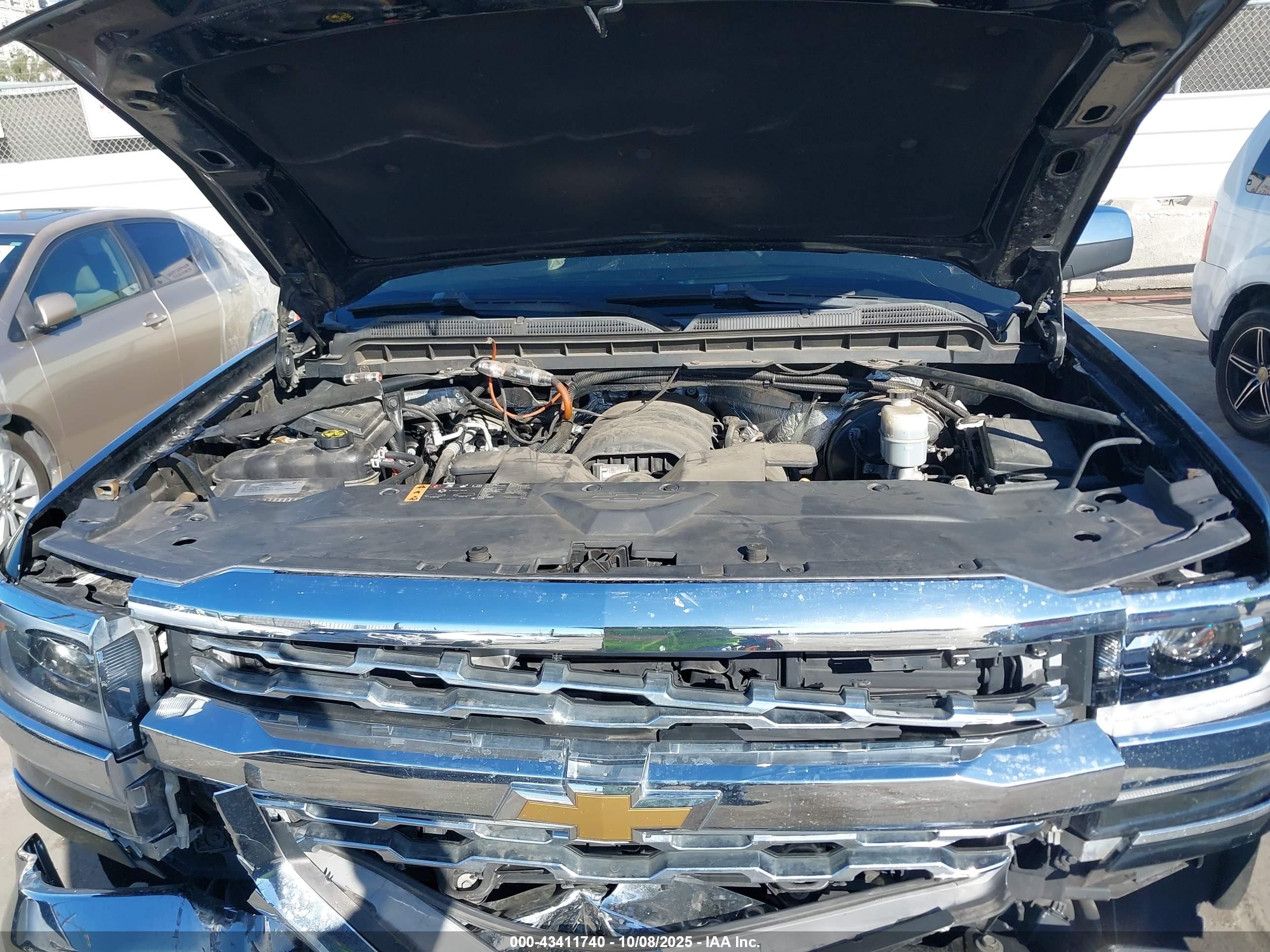 CHEVROLET SILVERADO image 10