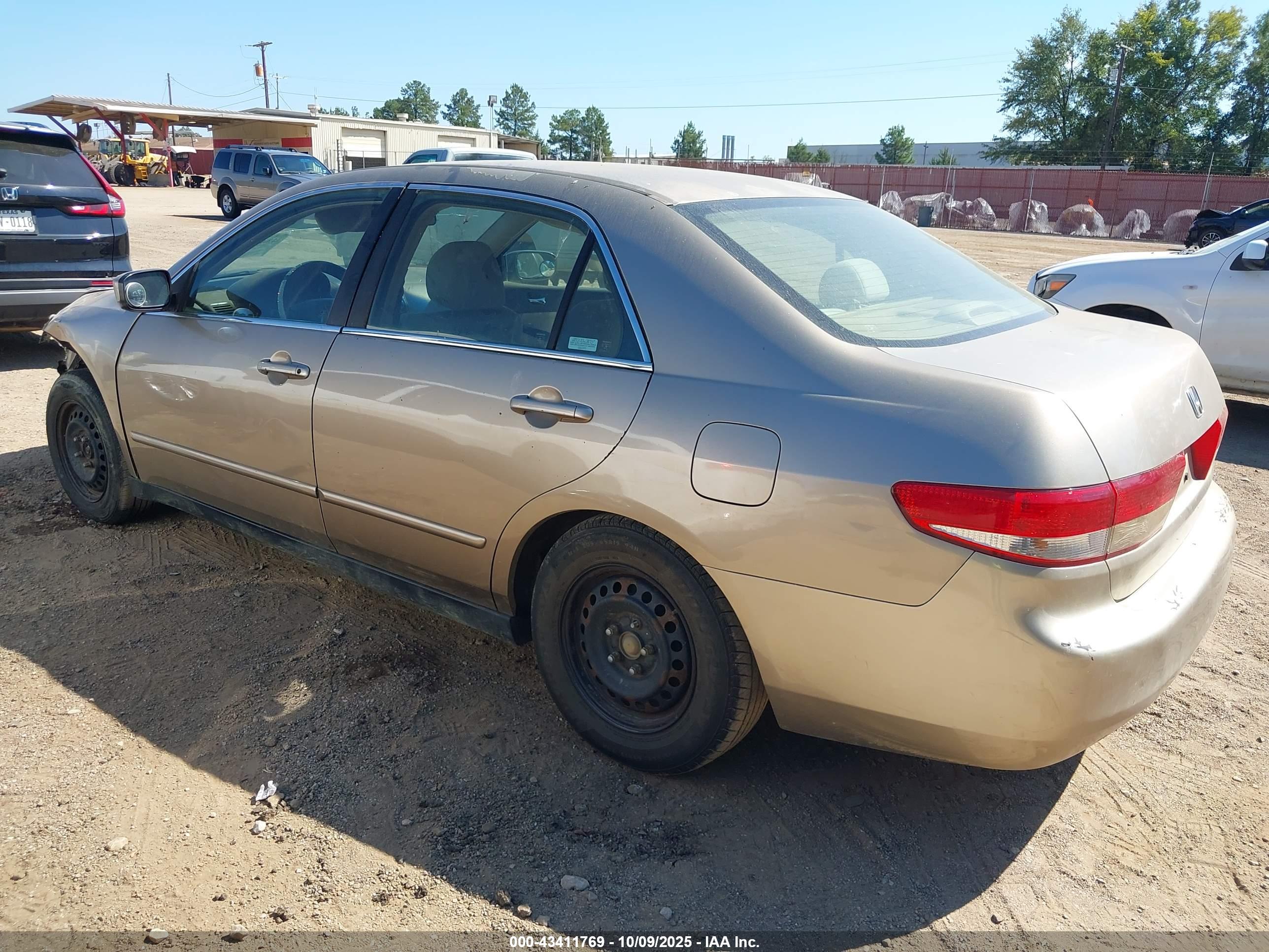 HONDA ACCORD image 3