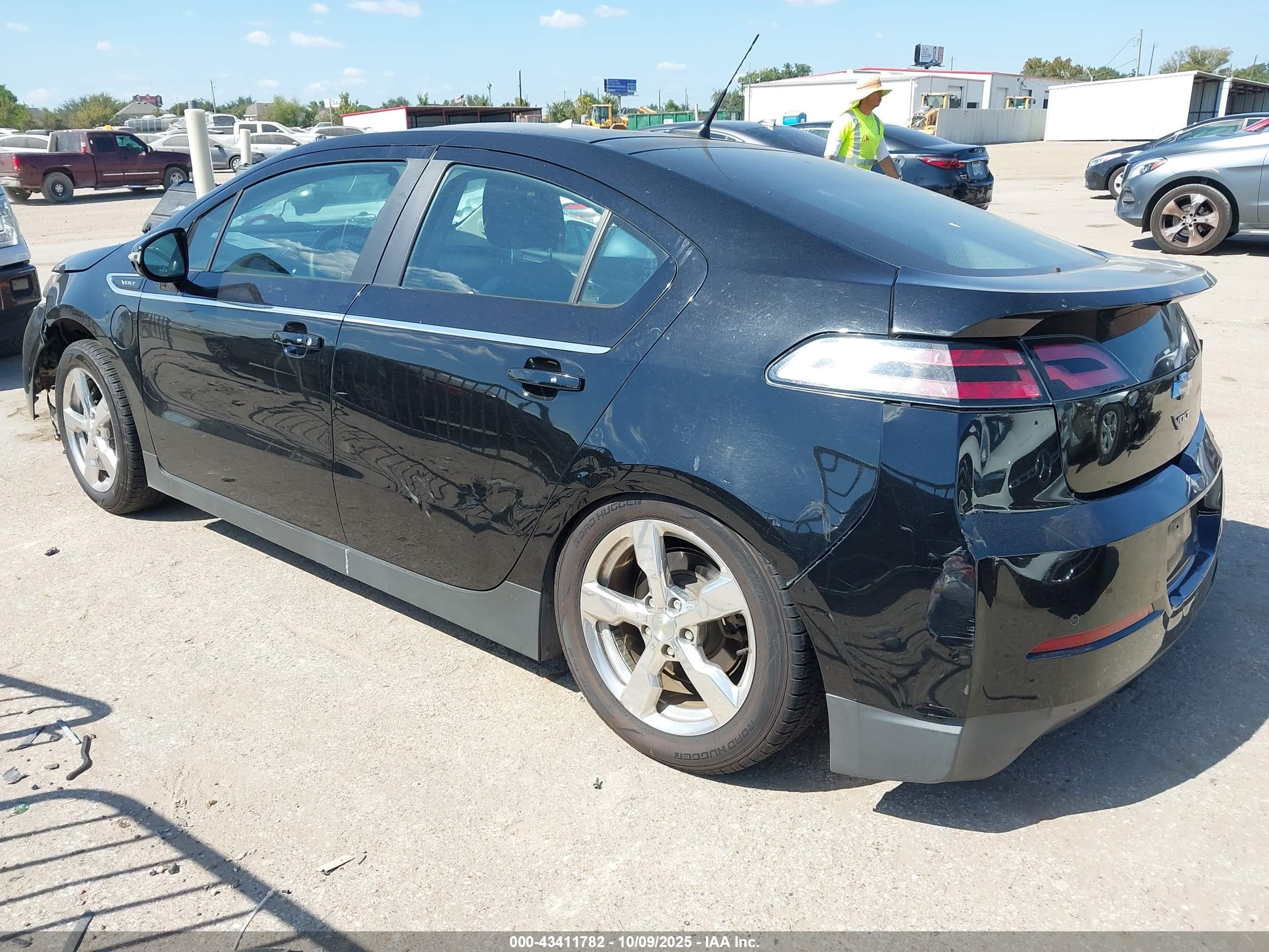 CHEVROLET VOLT image 3