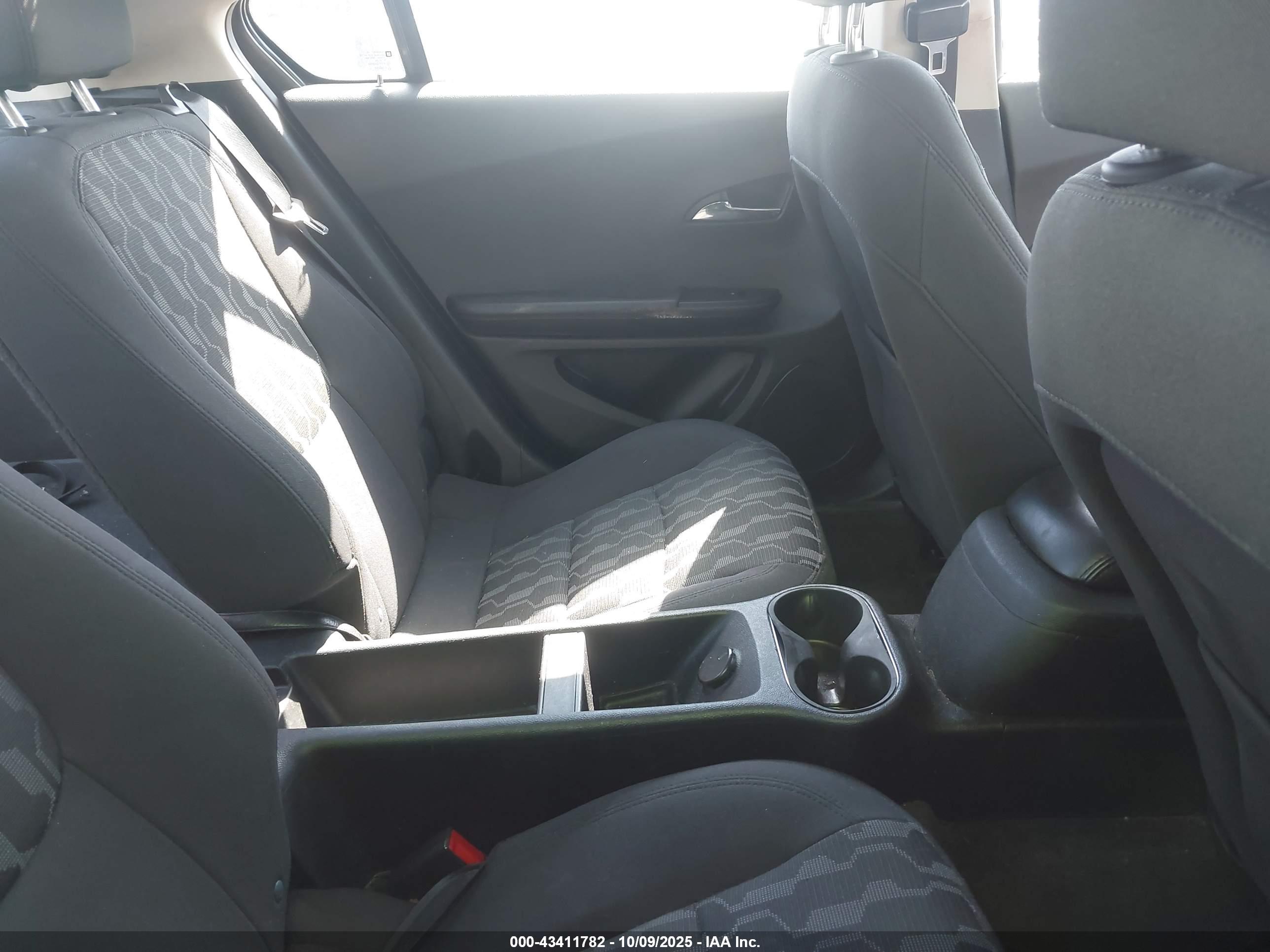CHEVROLET VOLT image 8