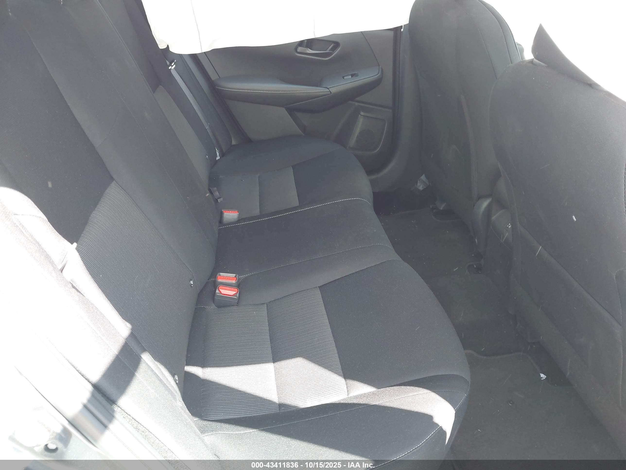 NISSAN SENTRA image 8