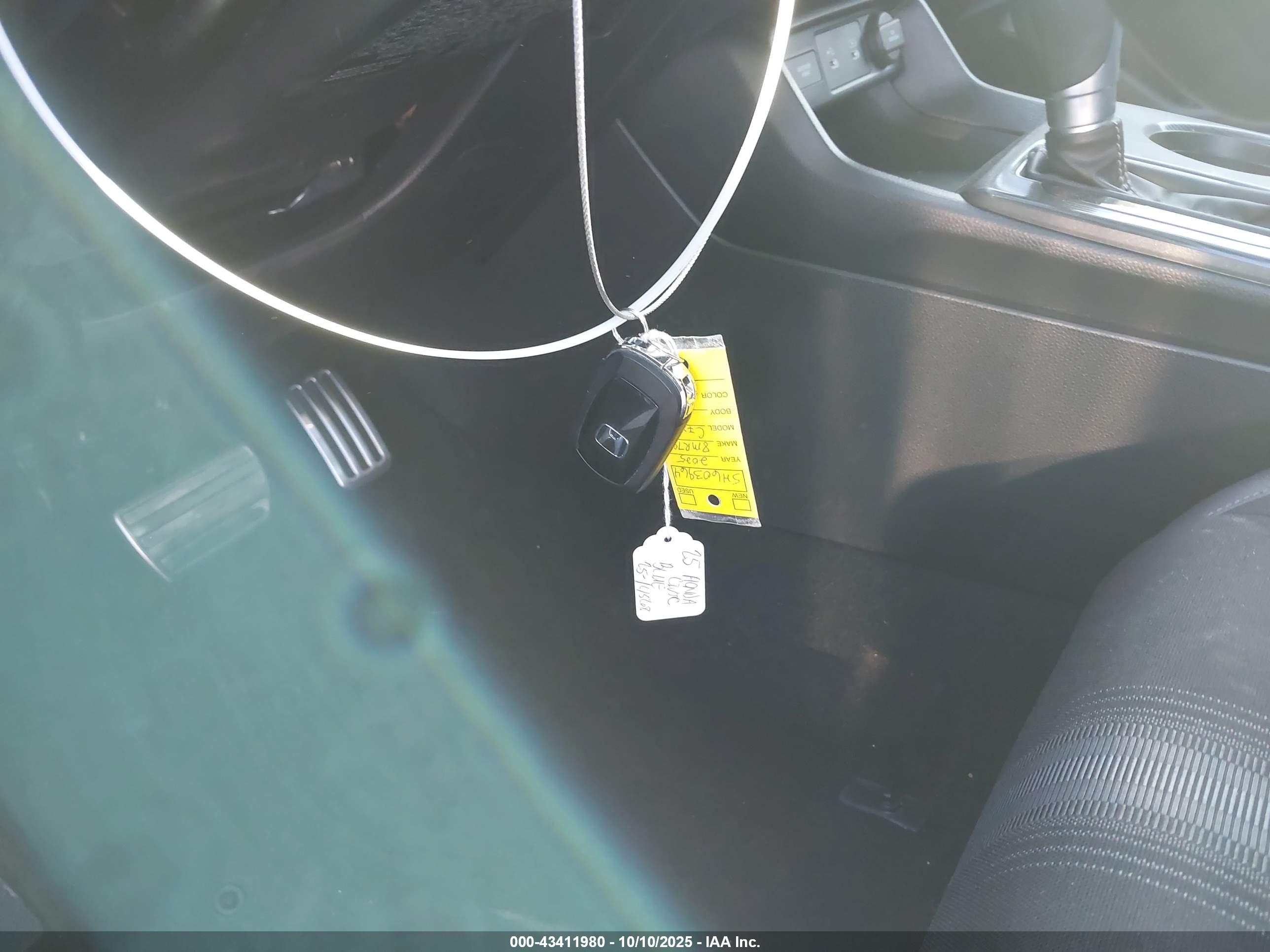 HONDA CIVIC image 11