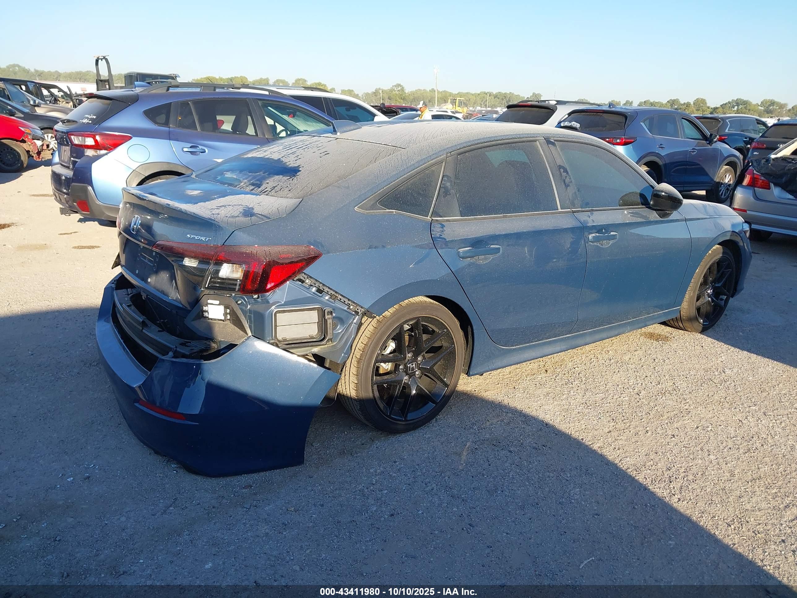 HONDA CIVIC image 4