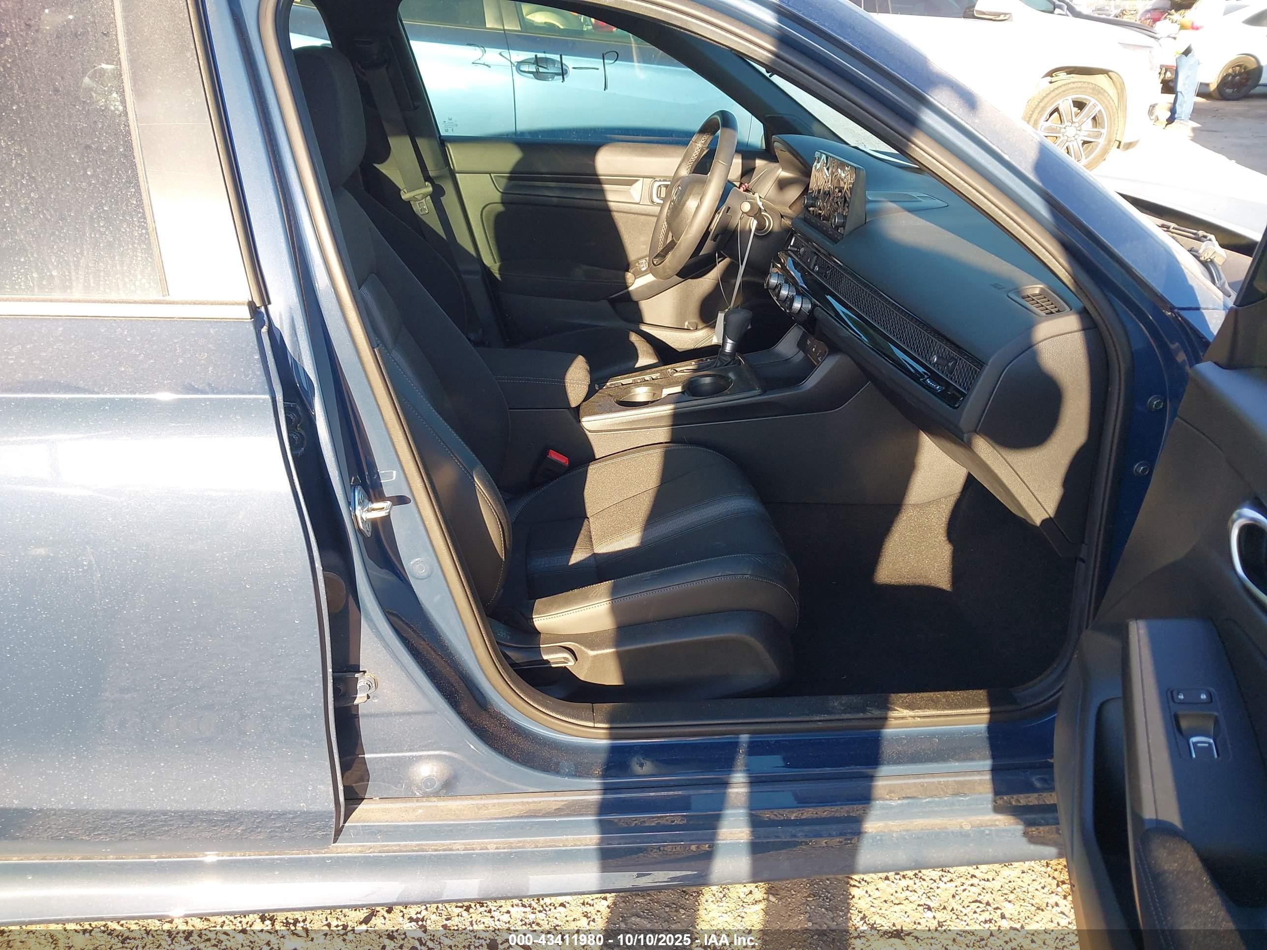 HONDA CIVIC image 5