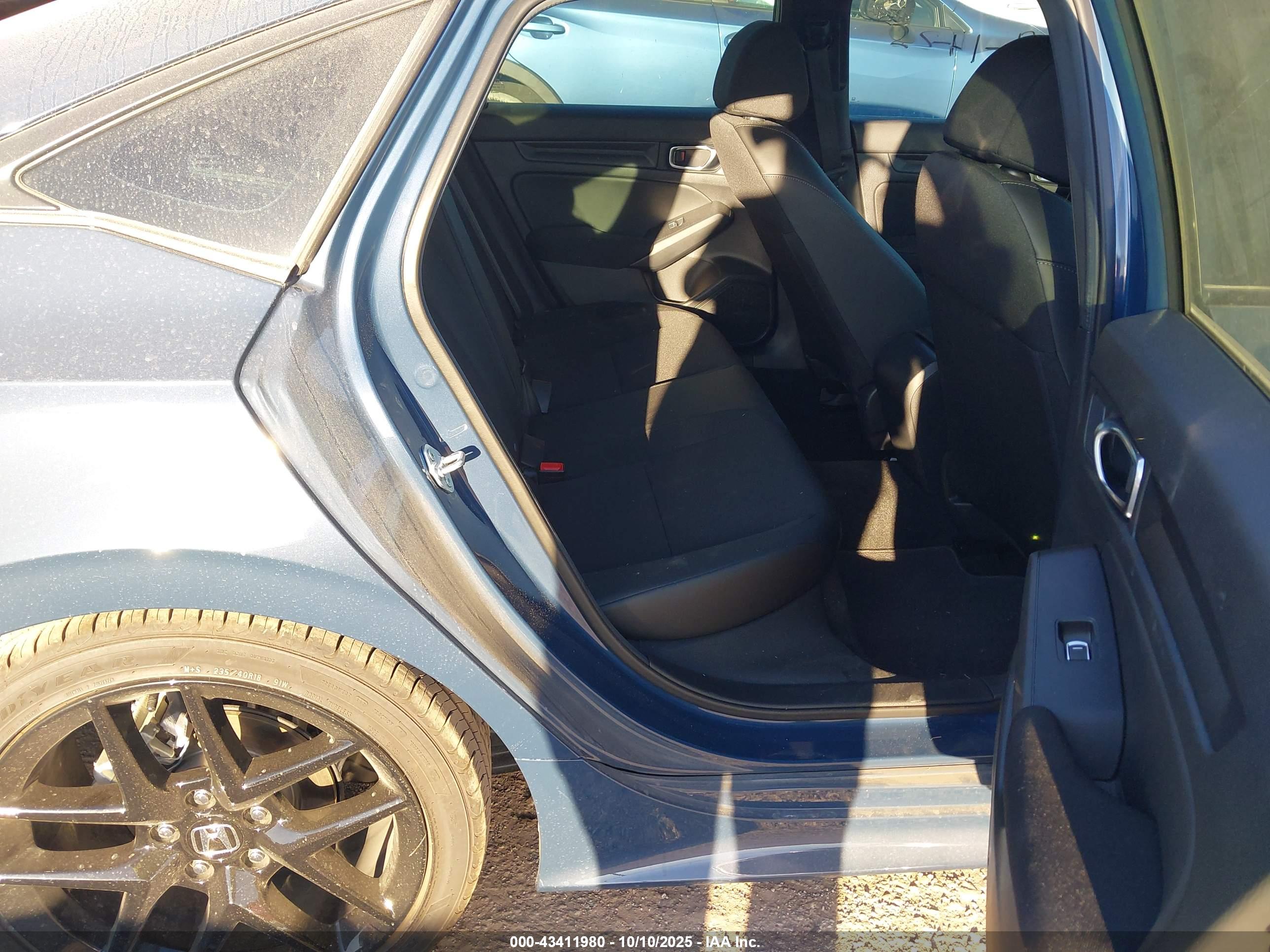 HONDA CIVIC image 8