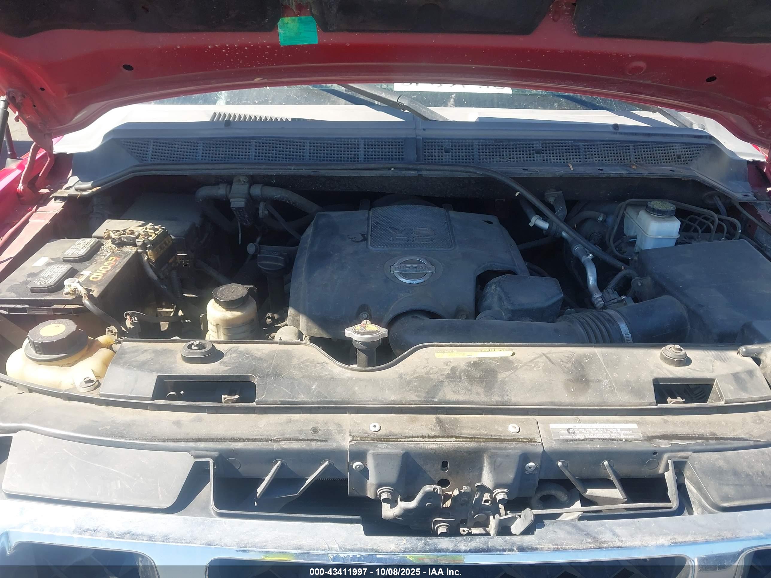 NISSAN TITAN image 10