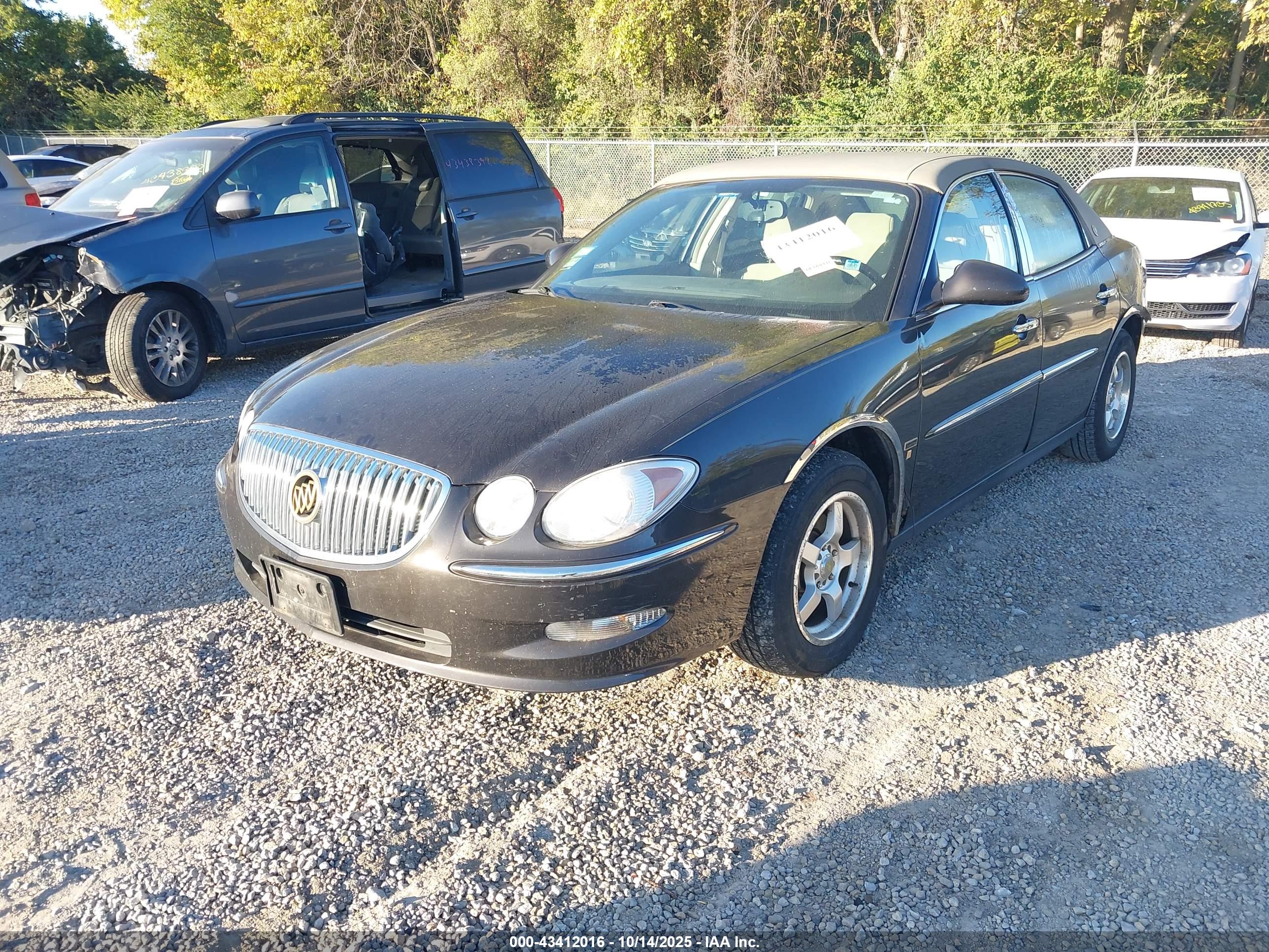 BUICK LACROSSE image 2