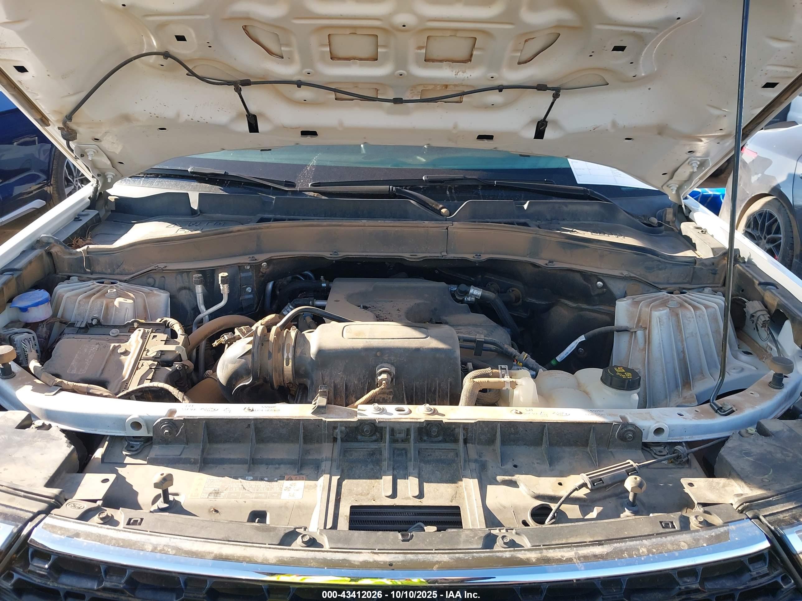 FORD EXPLORER image 10