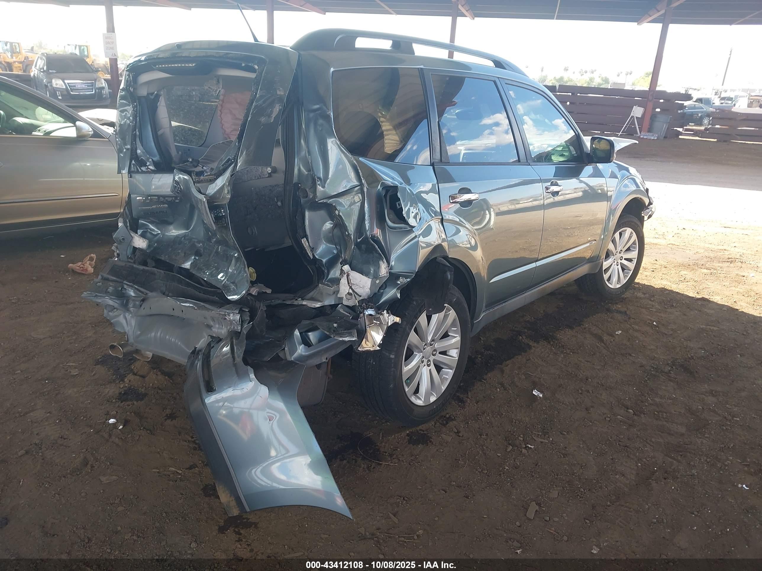 SUBARU FORESTER image 4