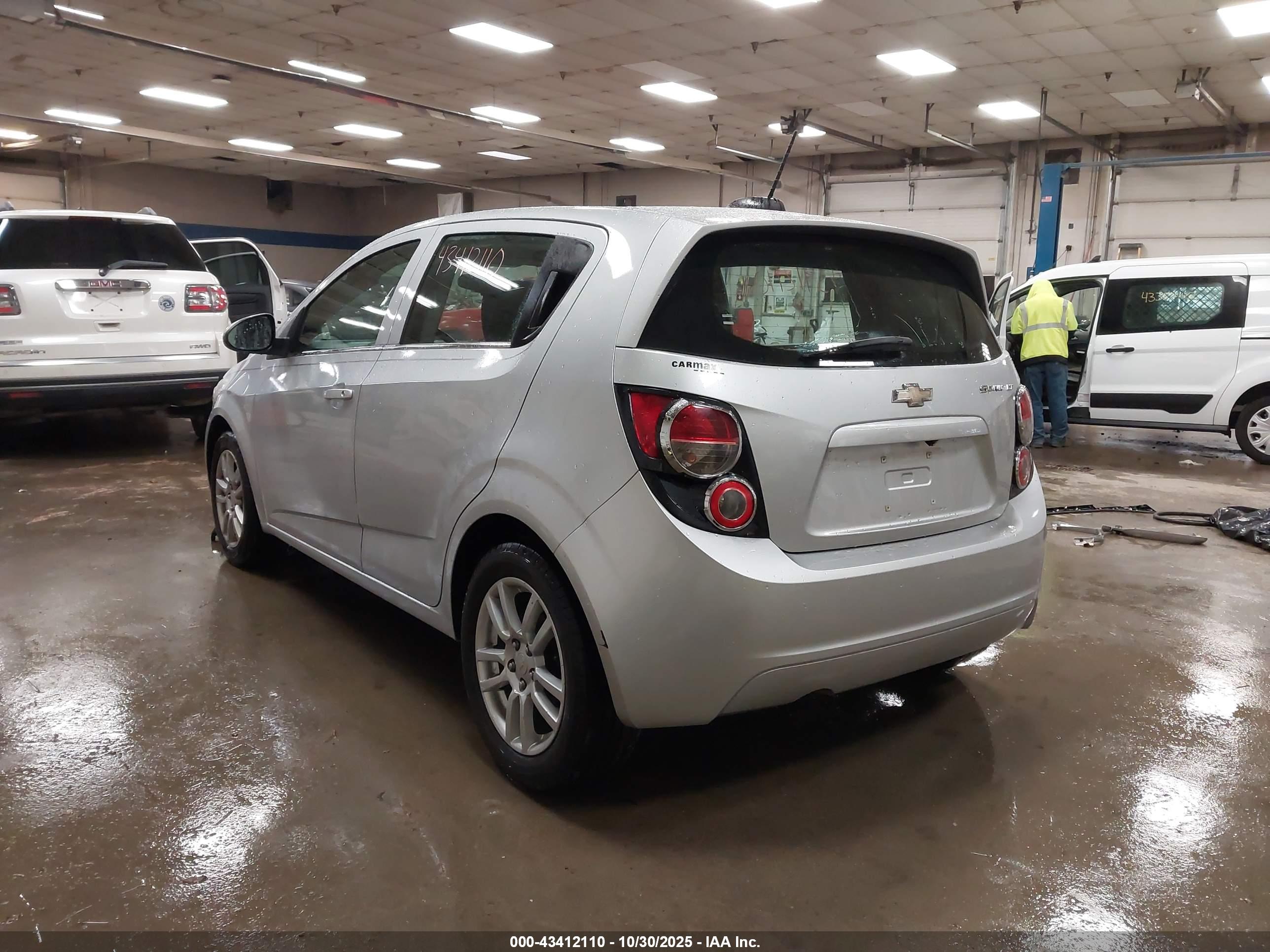 CHEVROLET SONIC image 3