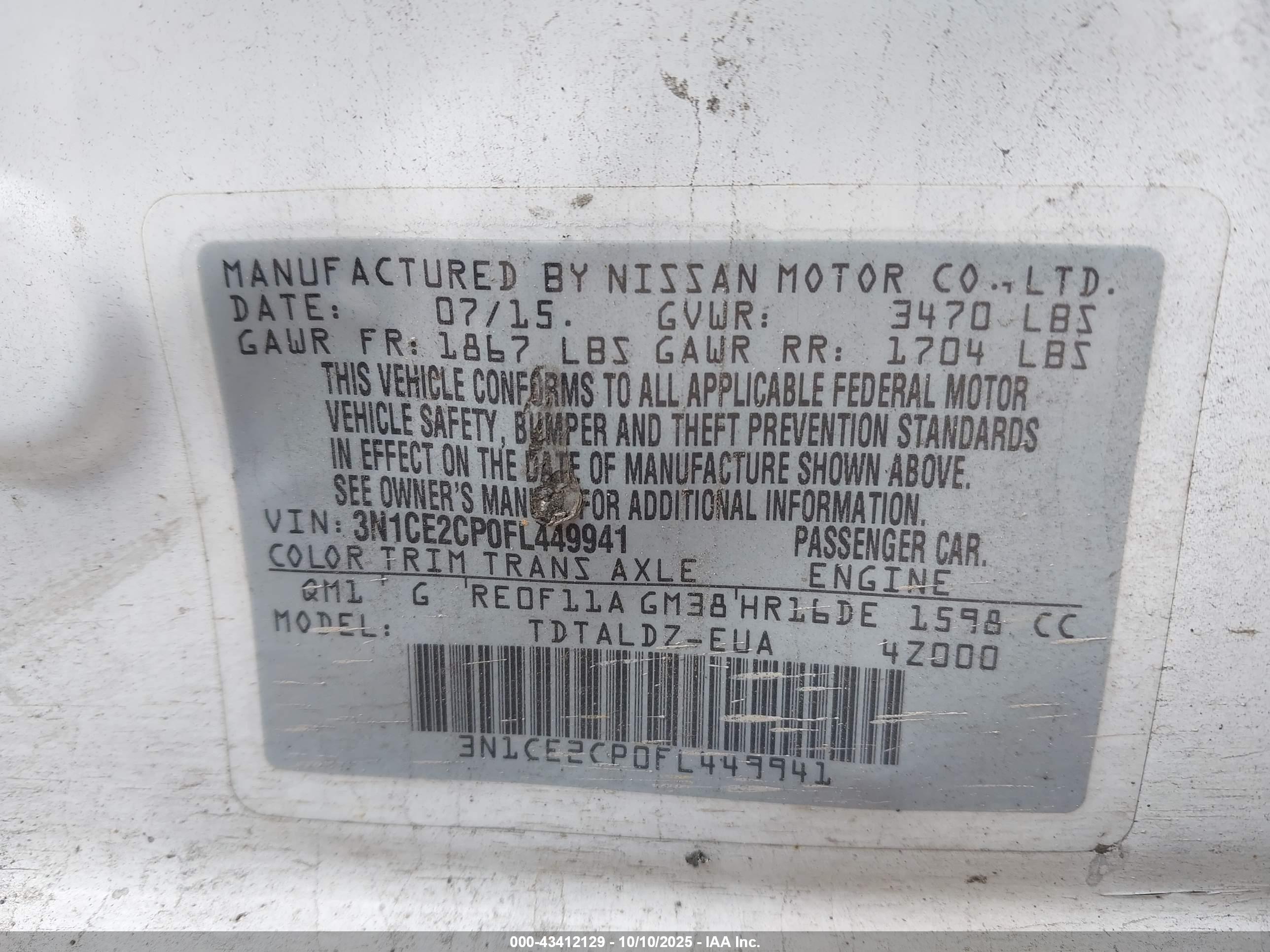 NISSAN VERSA image 9