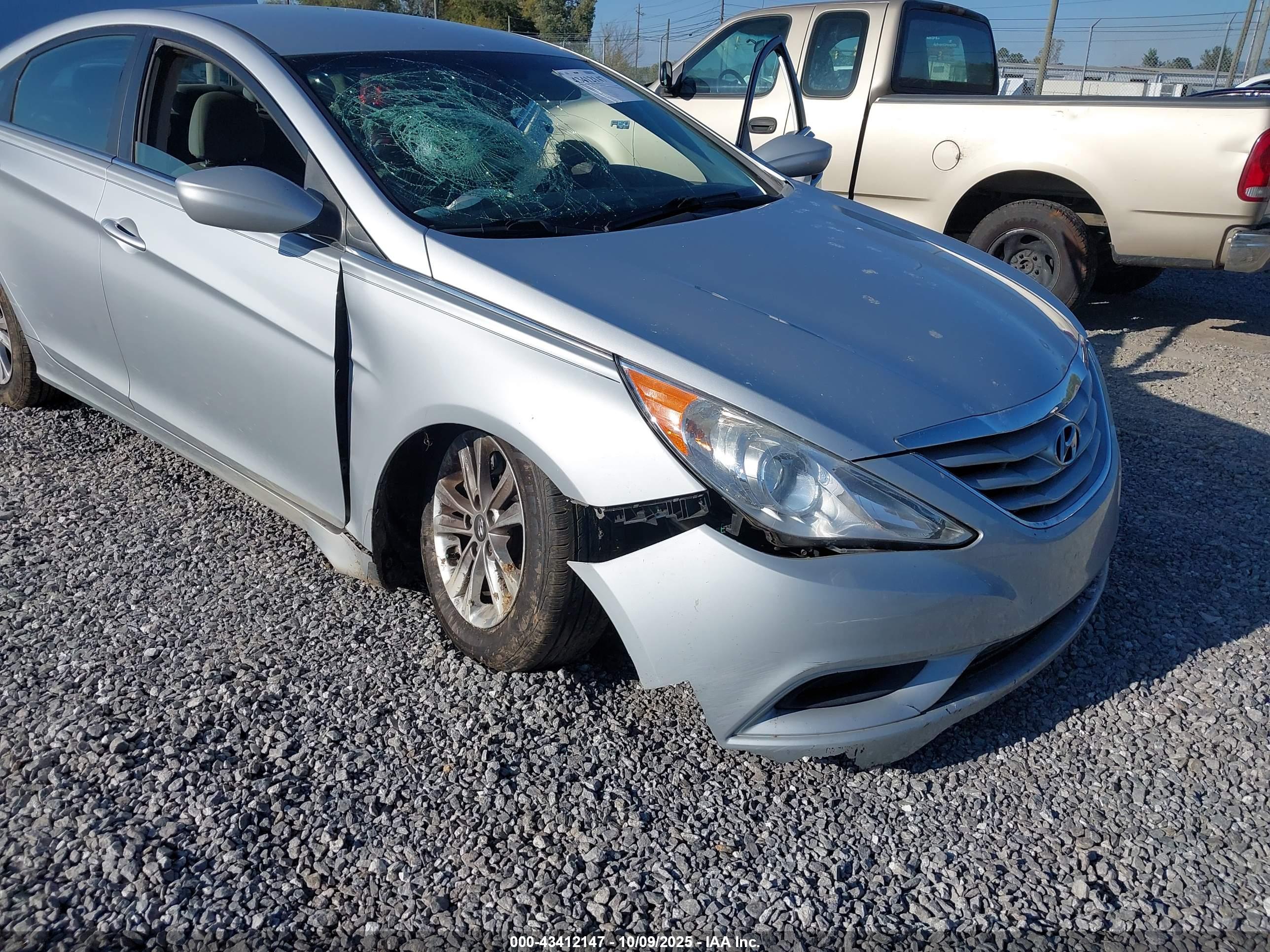 HYUNDAI SONATA image 6