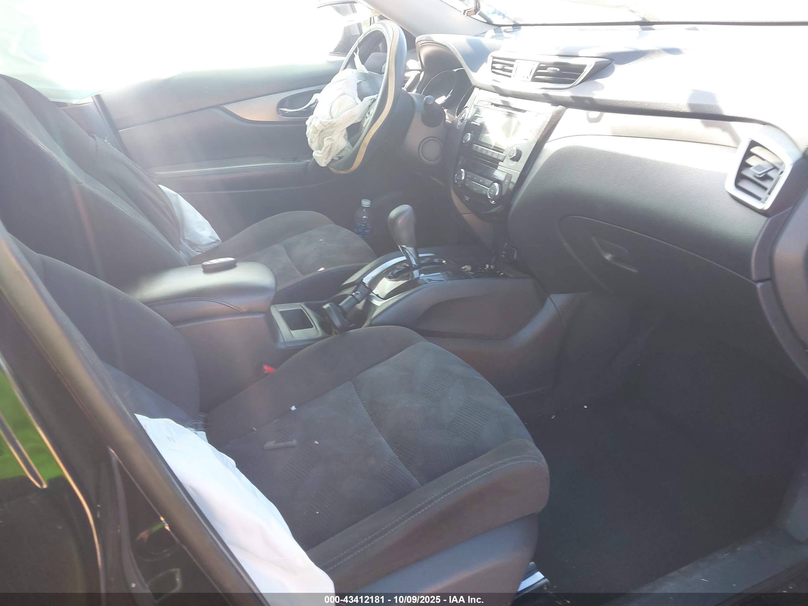 NISSAN ROGUE image 5