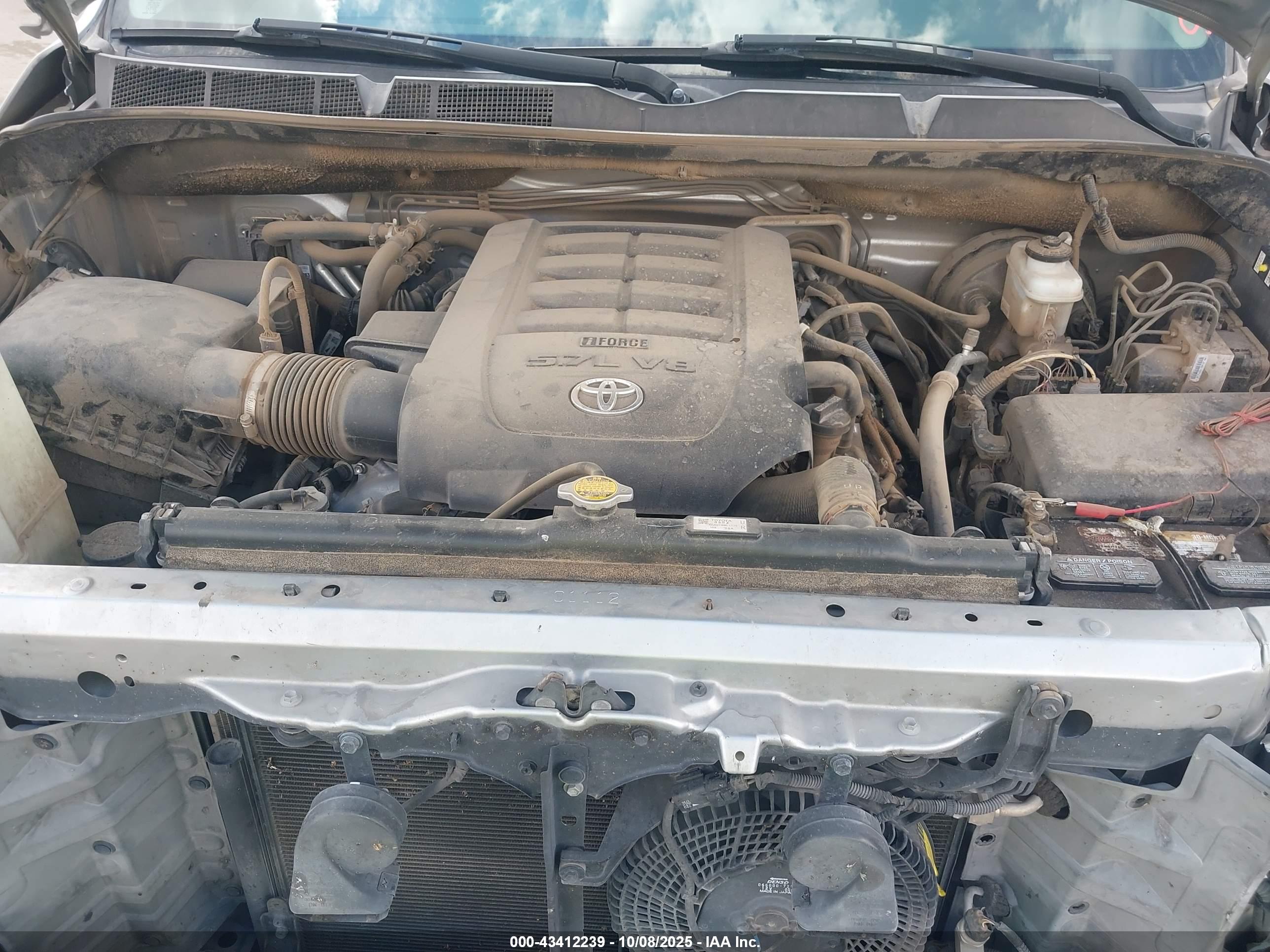 TOYOTA SEQUOIA image 10