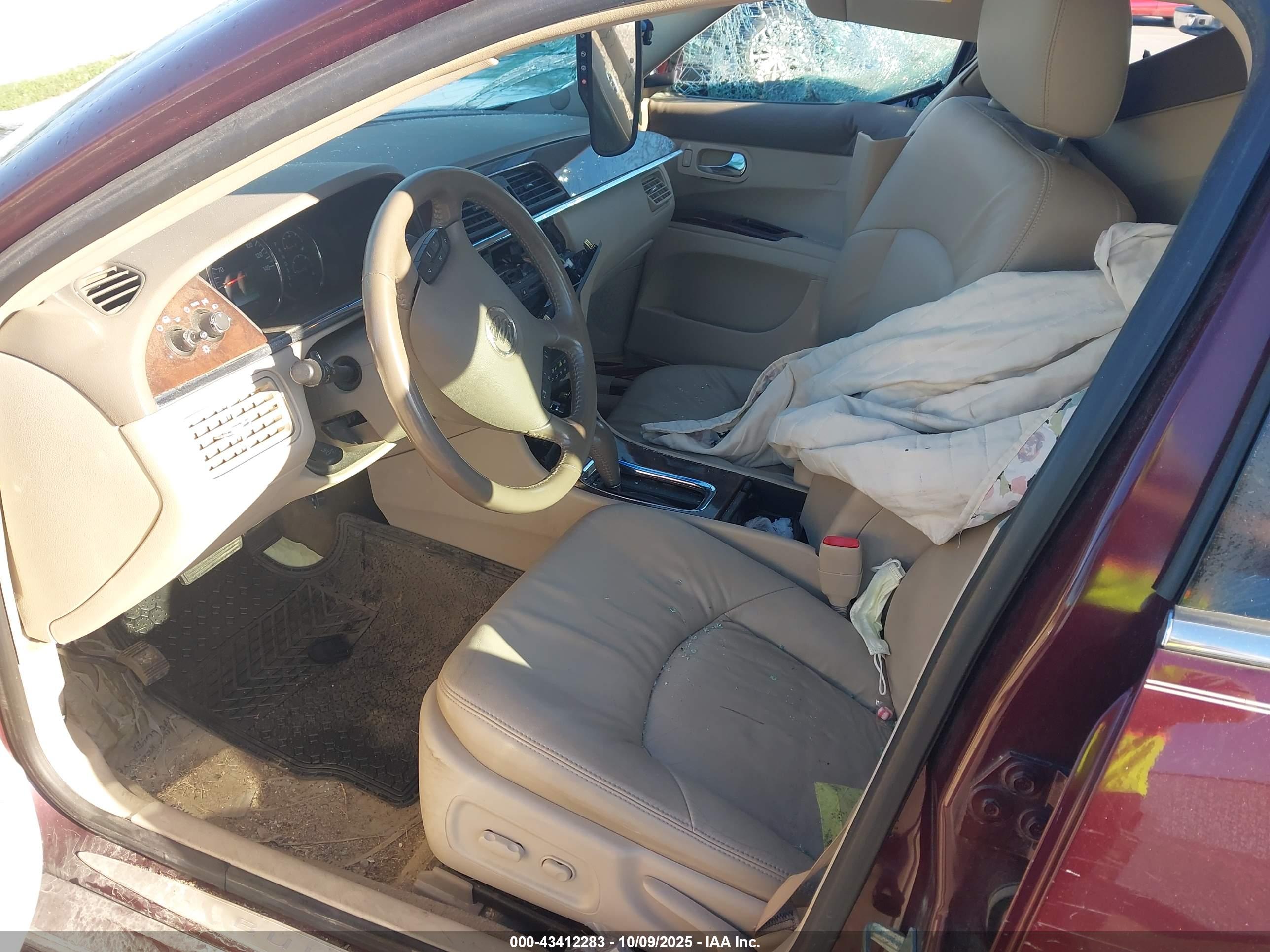 BUICK LACROSSE image 5