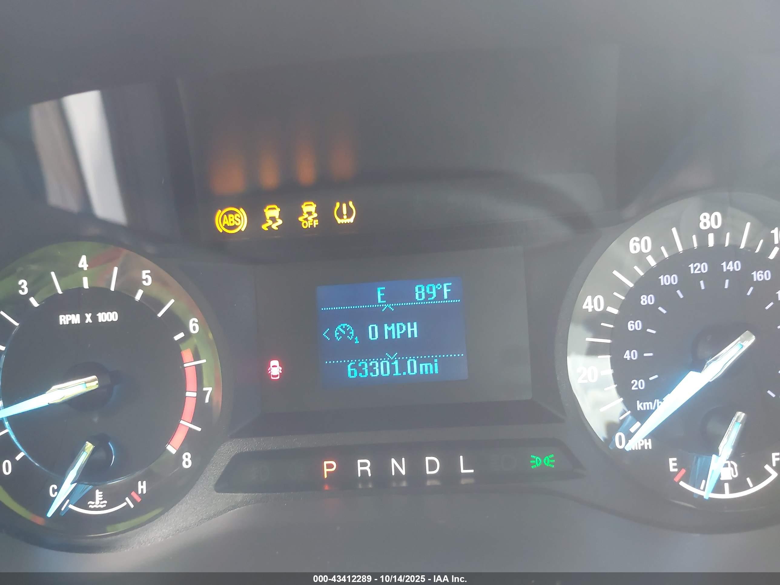 FORD FUSION image 7
