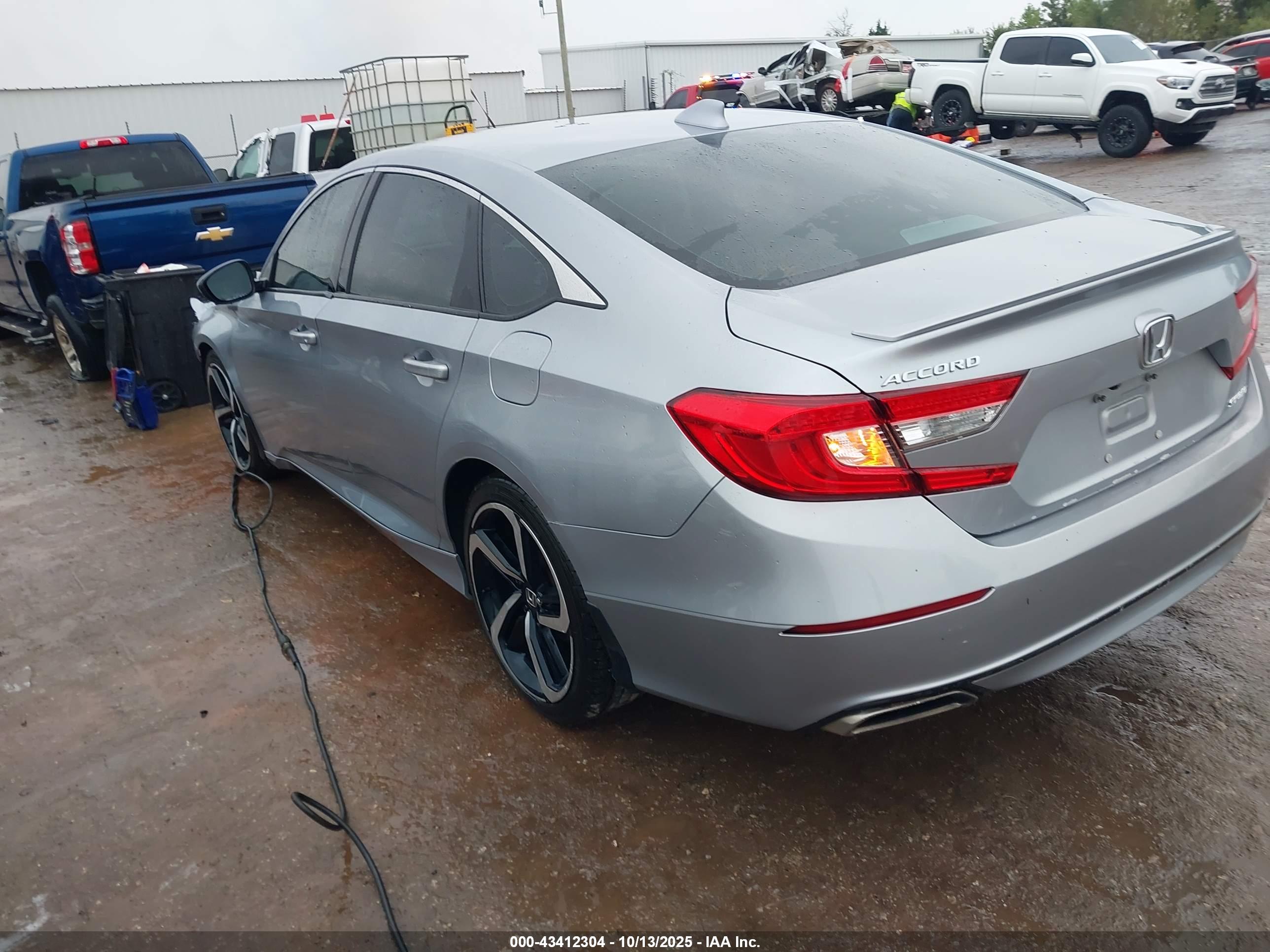 HONDA ACCORD image 3