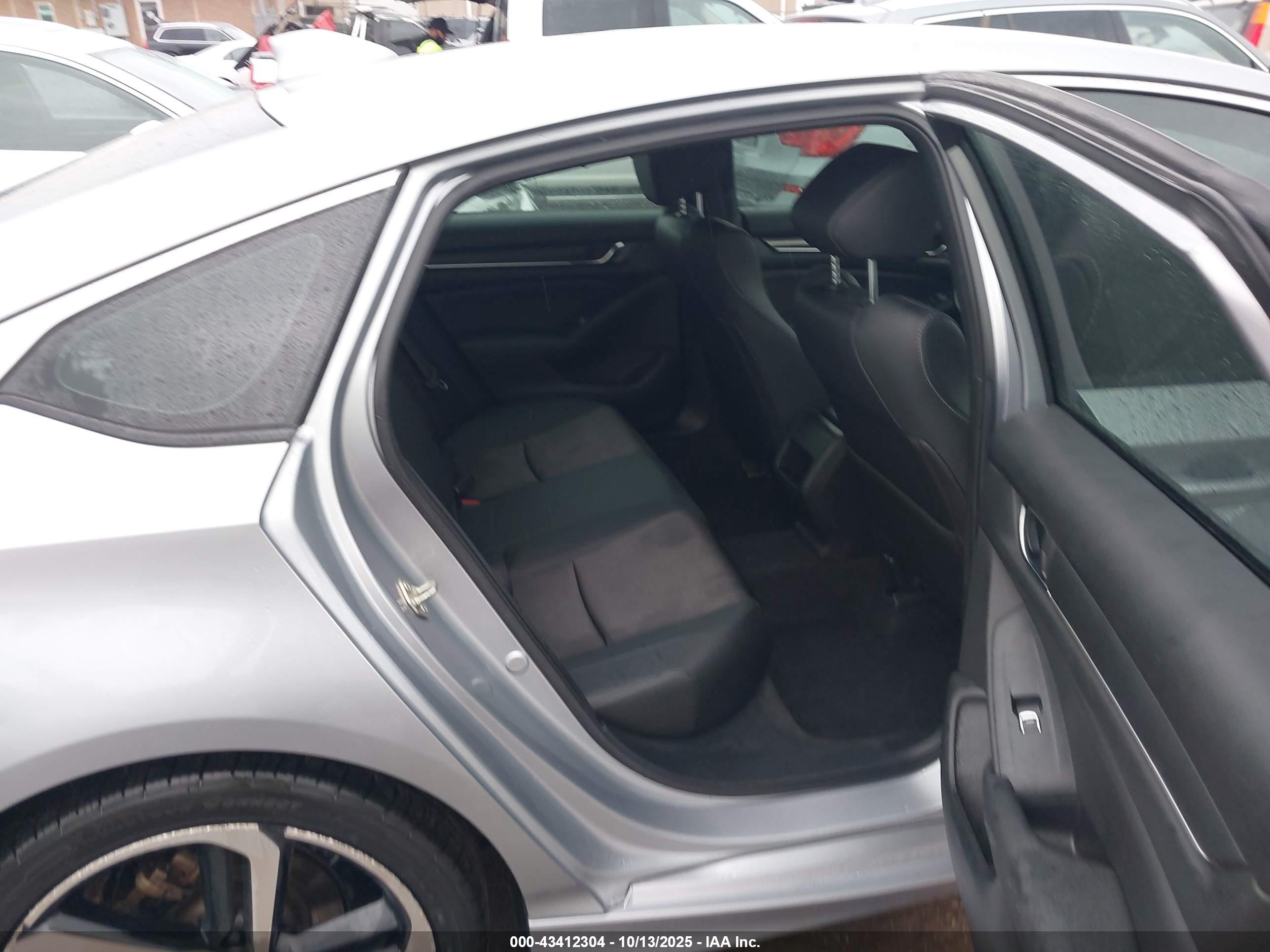HONDA ACCORD image 8