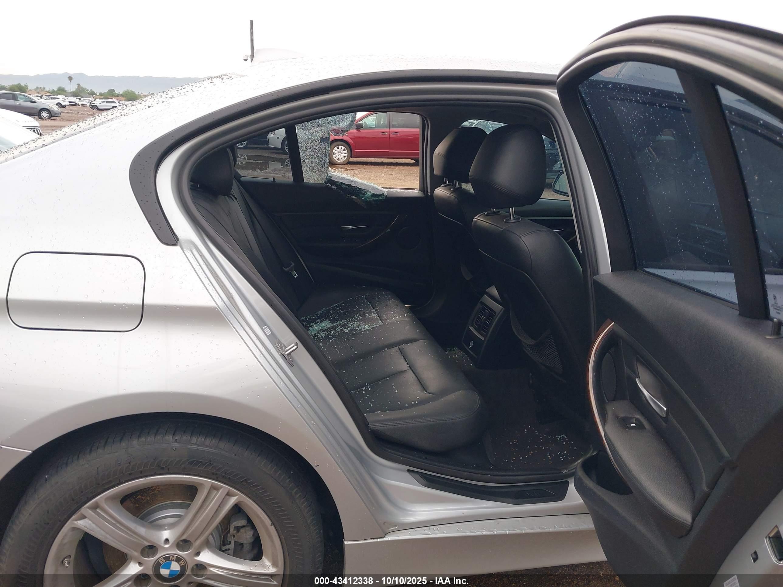 BMW 328I image 8