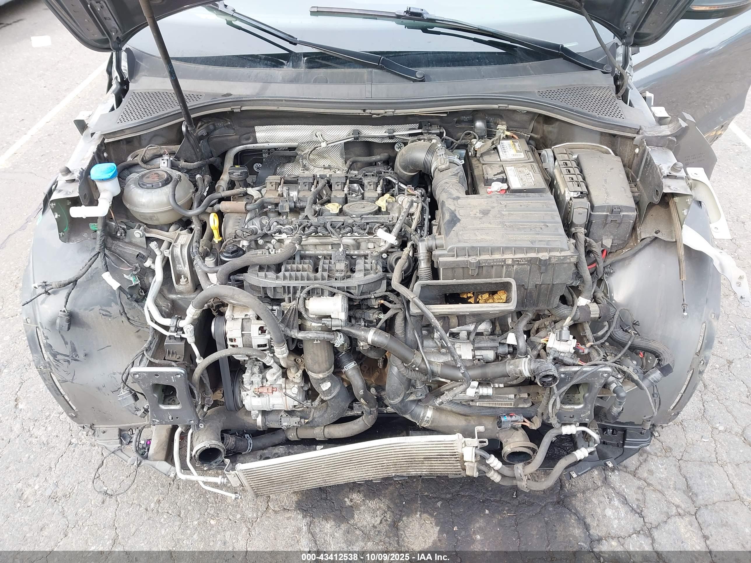VOLKSWAGEN TIGUAN image 10