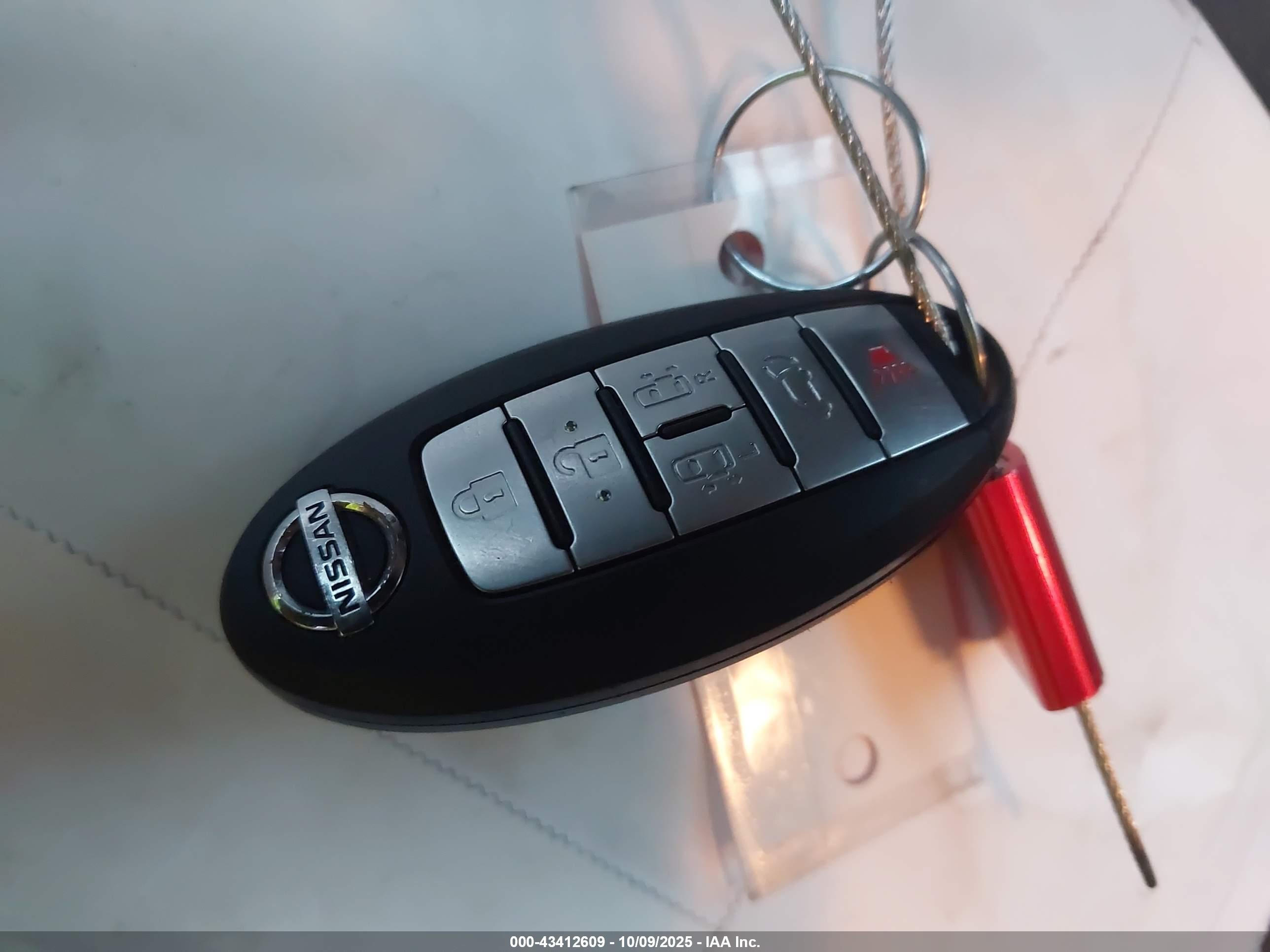 NISSAN QUEST image 11