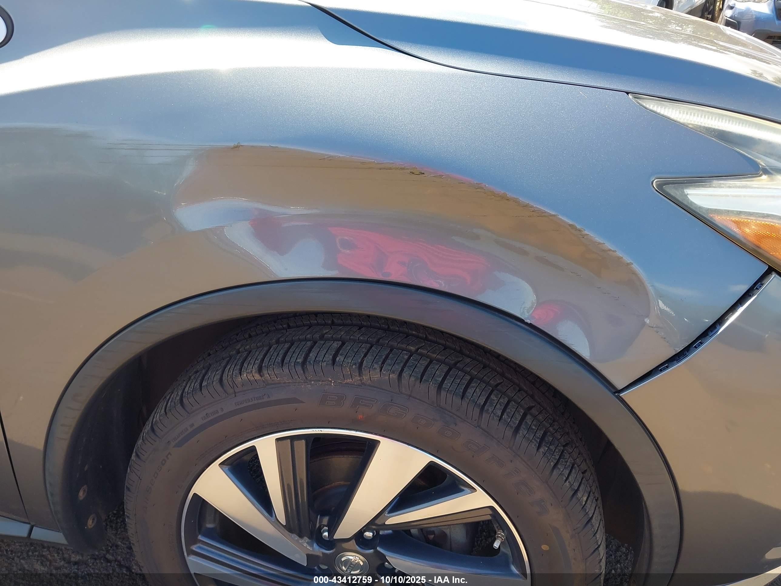 NISSAN MURANO image 6